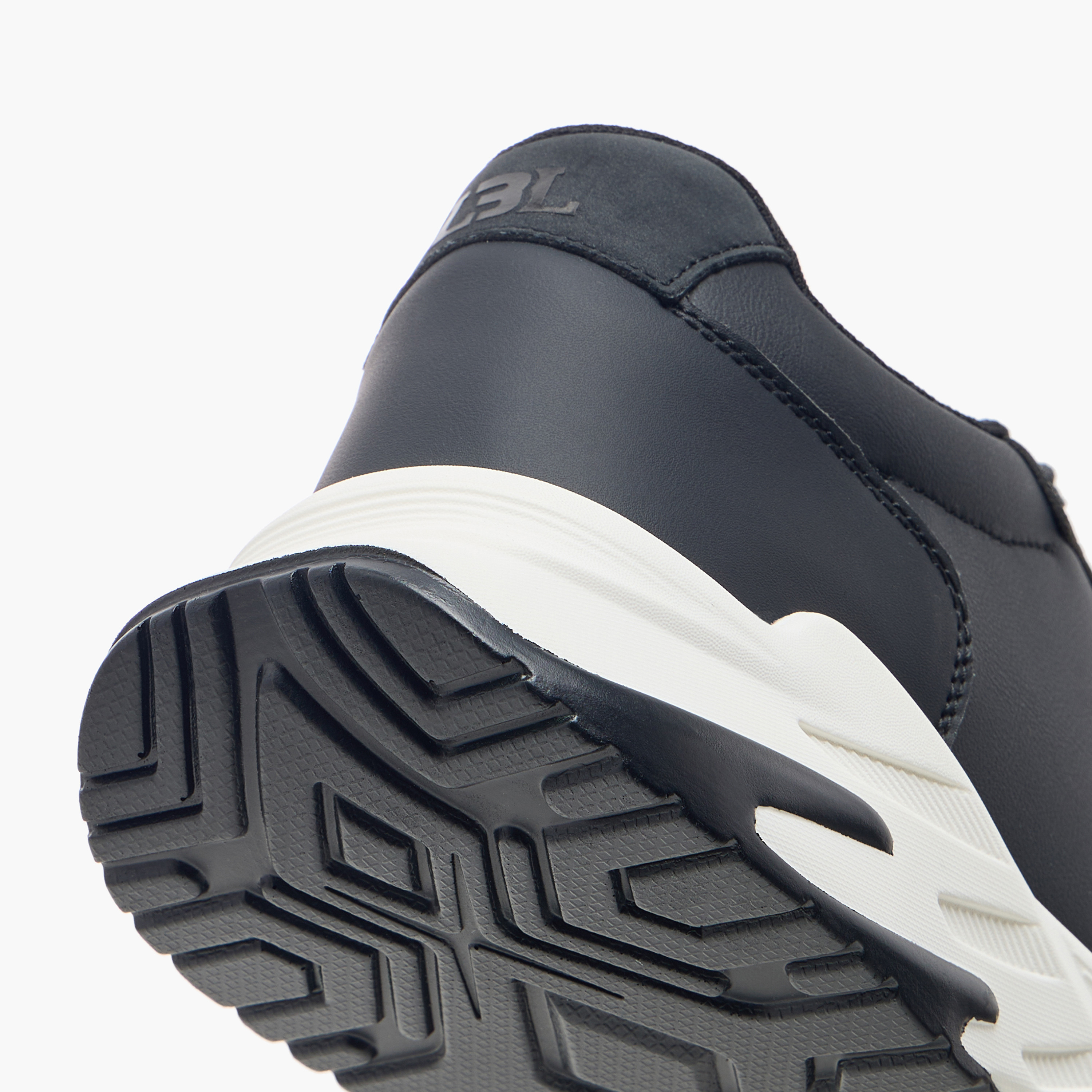 حذاء سنيكرز طول الكاحل برباط إغلاق من إل بي إل من شو إكسبرس-men-shoes-sneakers-image-10