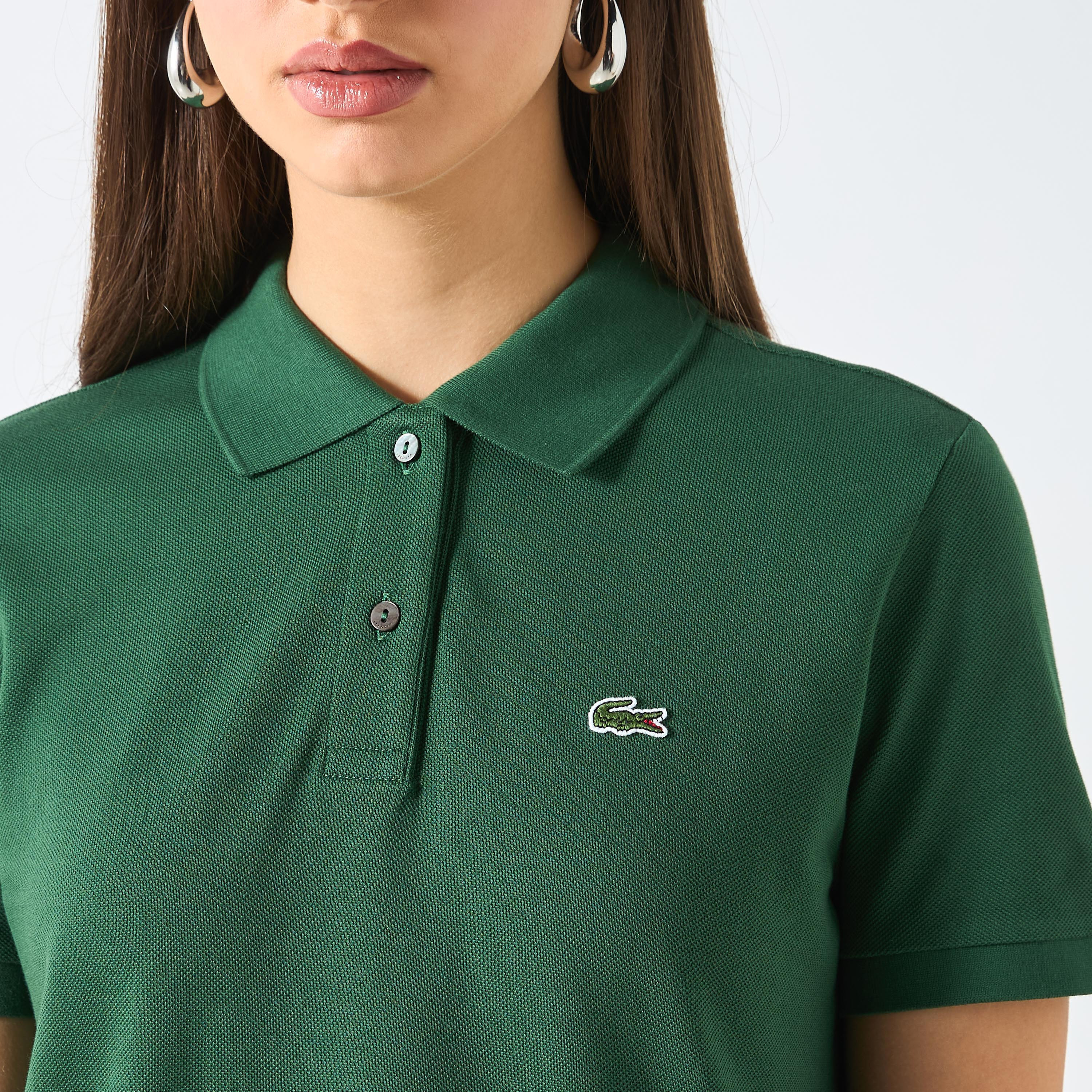 تيشيرت بولو بأكمام قصيرة وزخارف شعار من لاكوست-women-clothing-tshirts-image-4