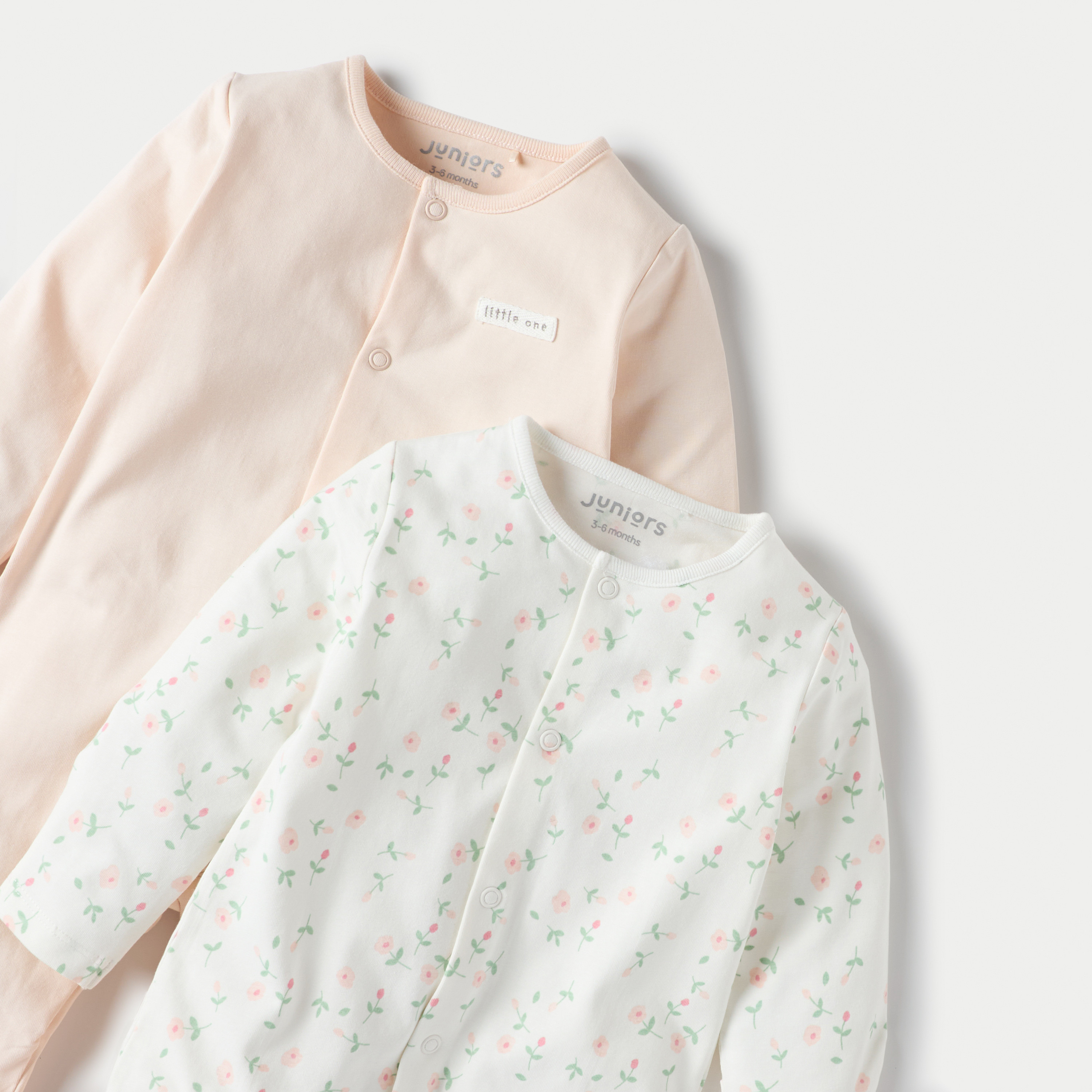 بدلة نوم بأقدام مغلقة وأكمام طويلة من جونيورز - طقم من قطعتين متنوعتين-baby-girls-clothing-nightwear-sleepsuits-image-4