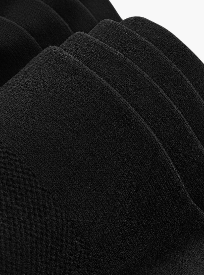 طقم جوارب رياضية 3 أزواج بطول الكاحل وطبعات من داش-men-socks-image-4