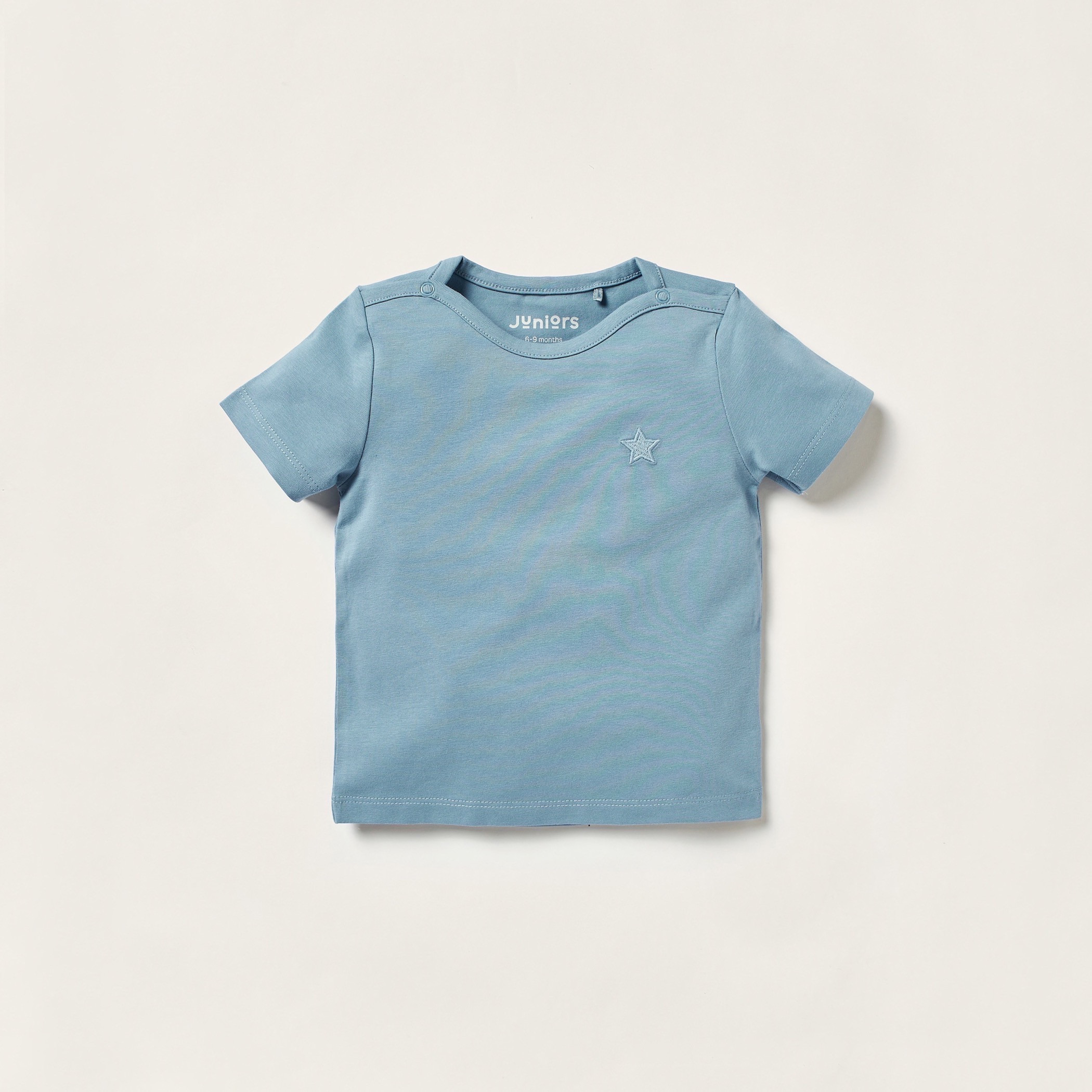 تيشيرت مطرز بأكمام قصيرة وأزرار إغلاق من جونيورز-baby-boys-clothing-tshirtsandpolos-image-1