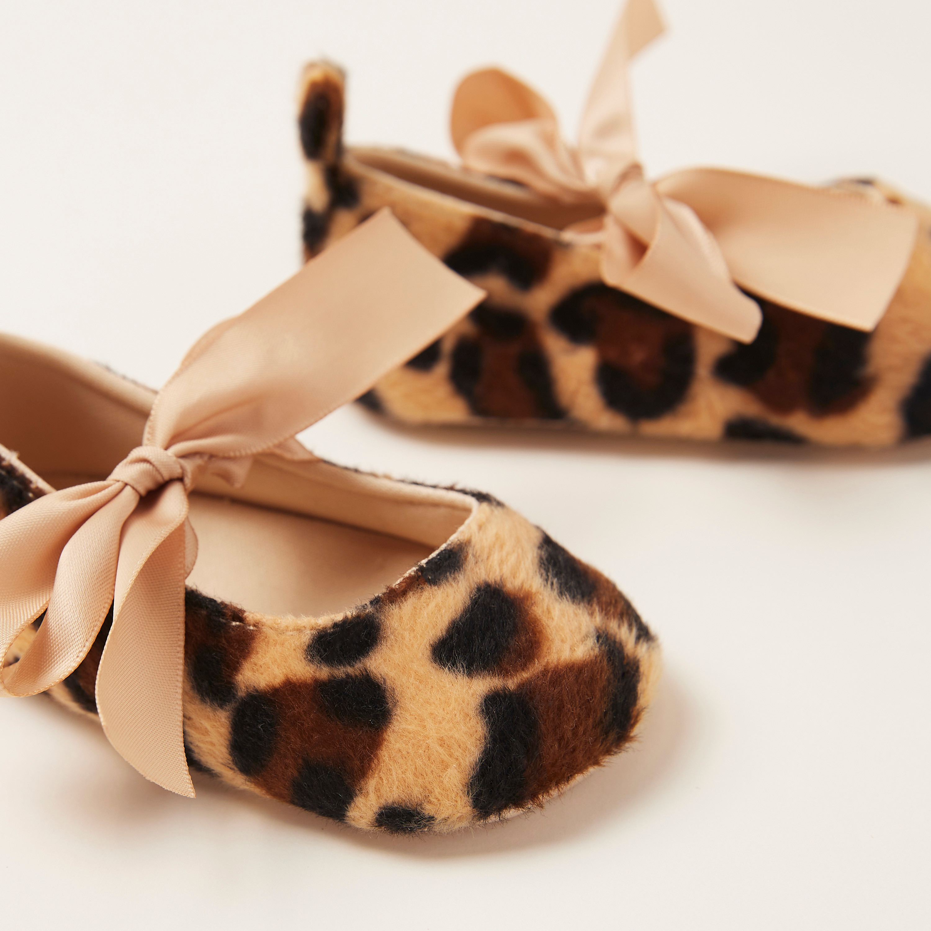 Leopard best sale baby shoes