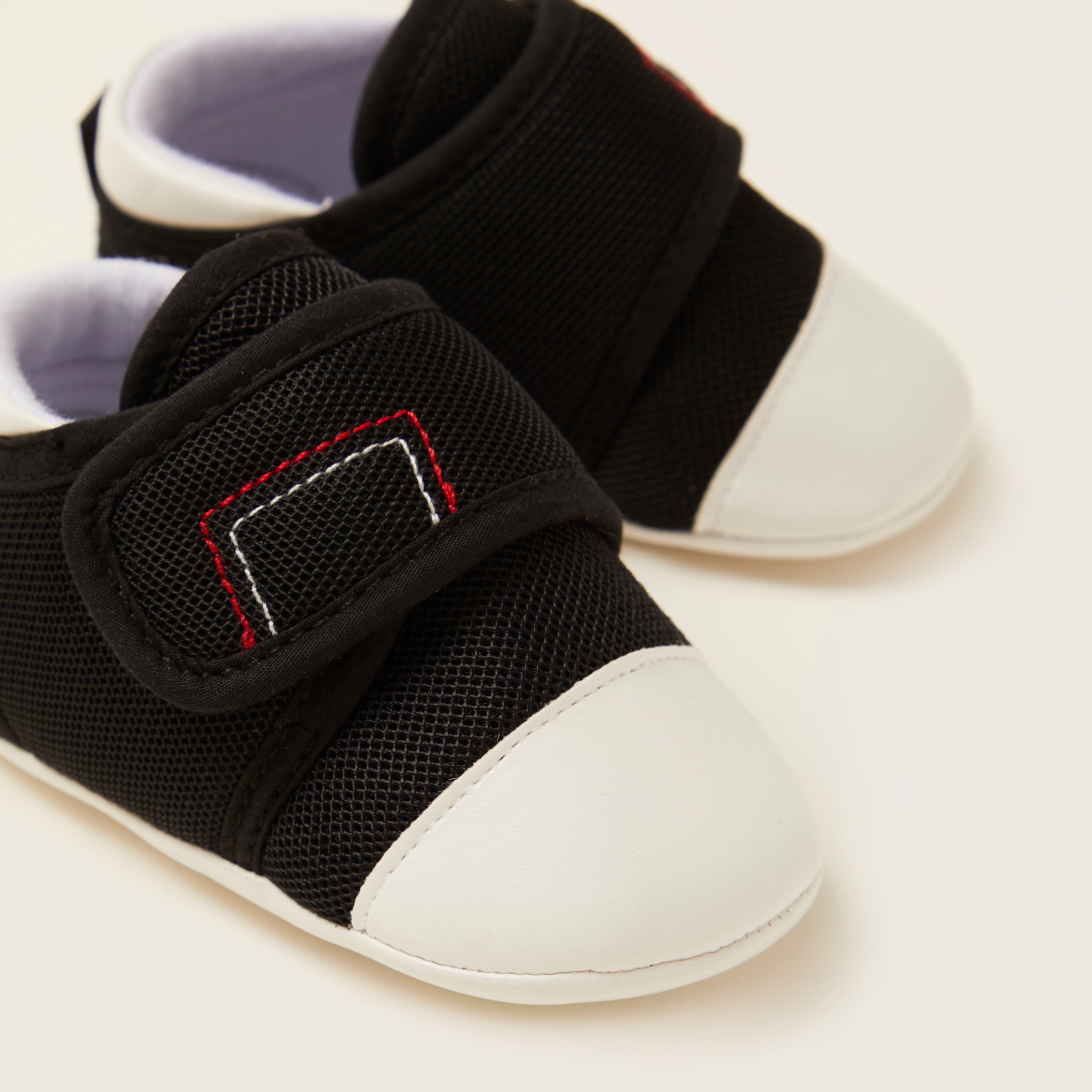 Giggles Textured Baby Shoes with Stitch Detail-baby-boys-shoes-booties-image-3