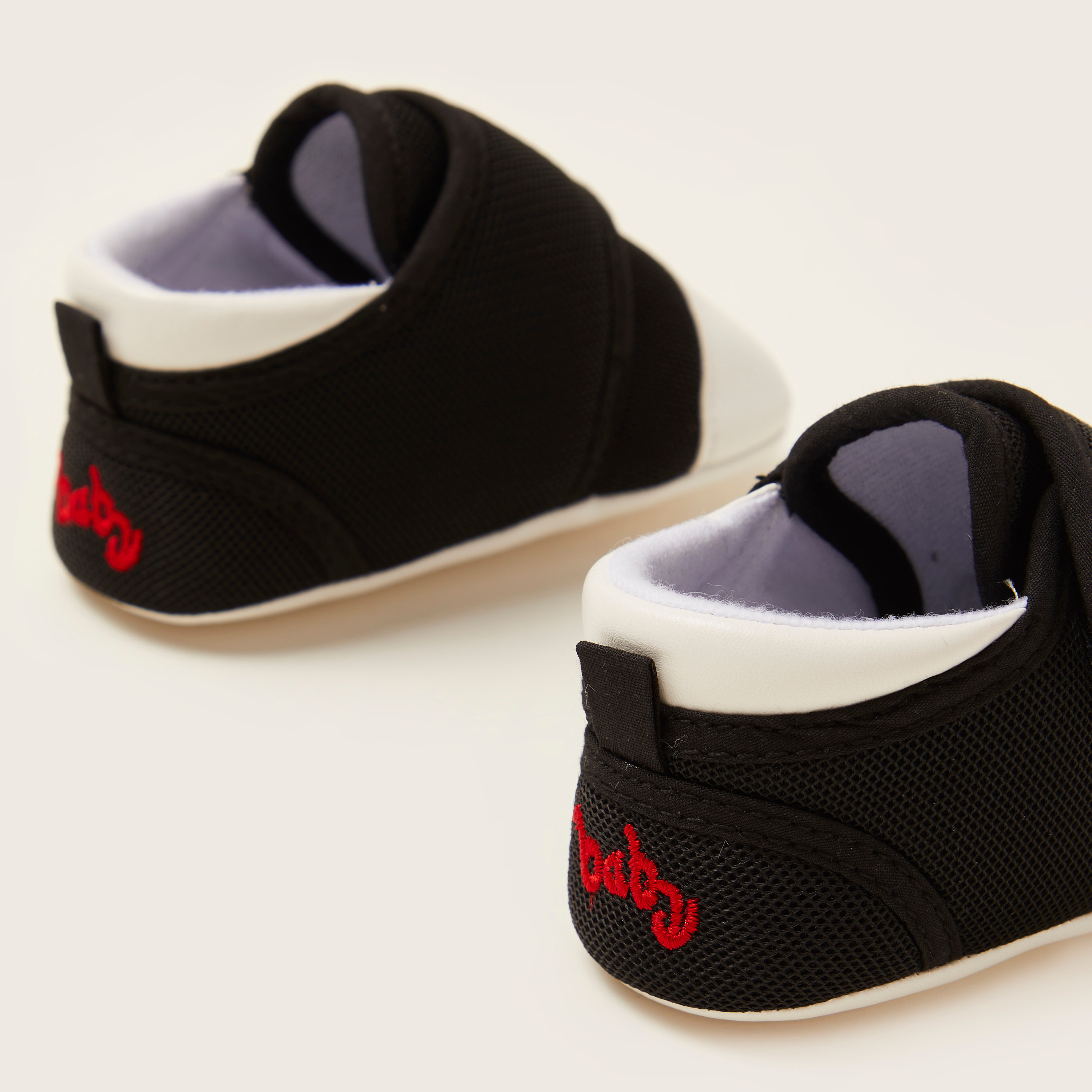 Giggles Textured Baby Shoes with Stitch Detail-baby-boys-shoes-booties-image-4