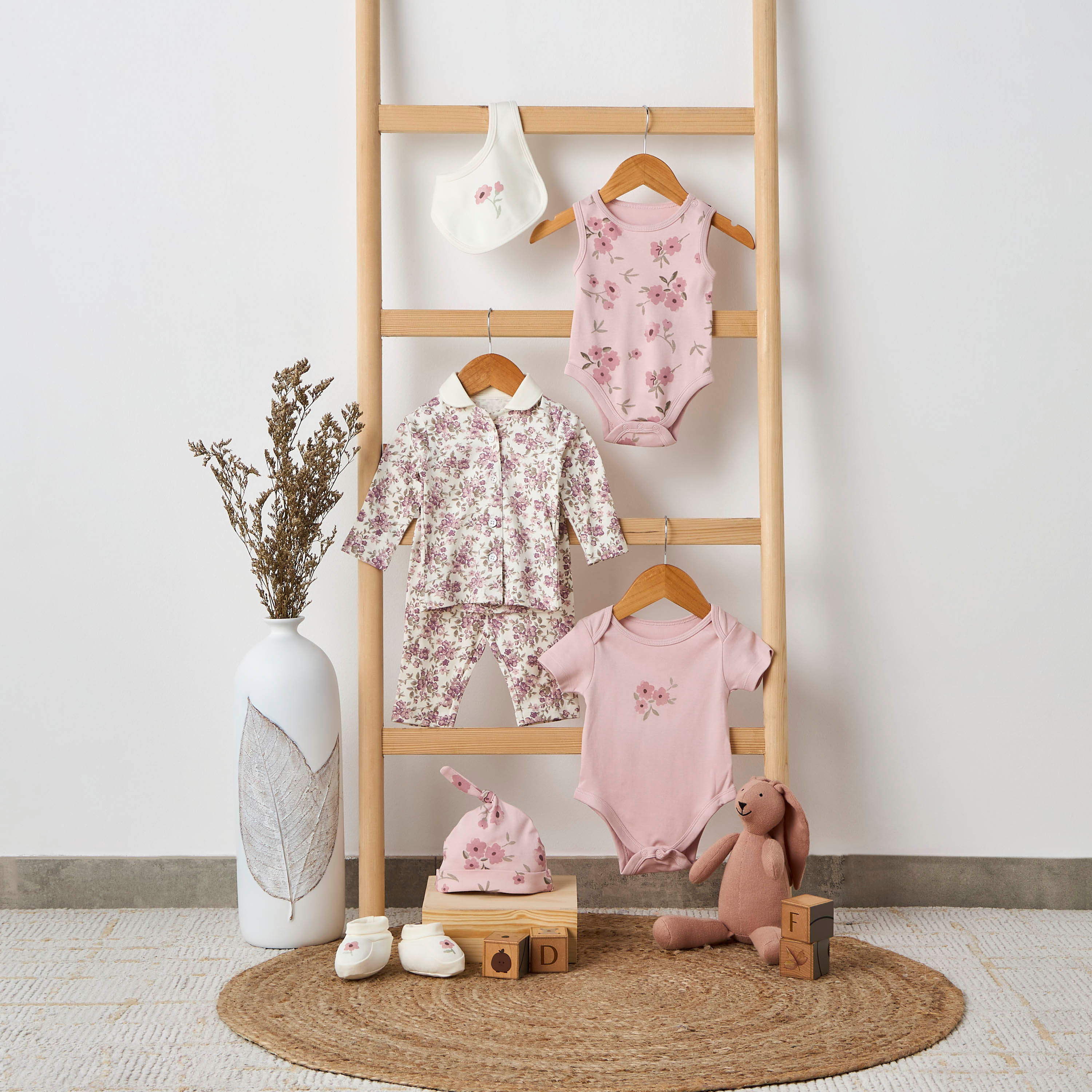Set of 8 Juniors Clothing Gift Set with Floral Print-baby-girls-clothing-setsandcoords-image-13