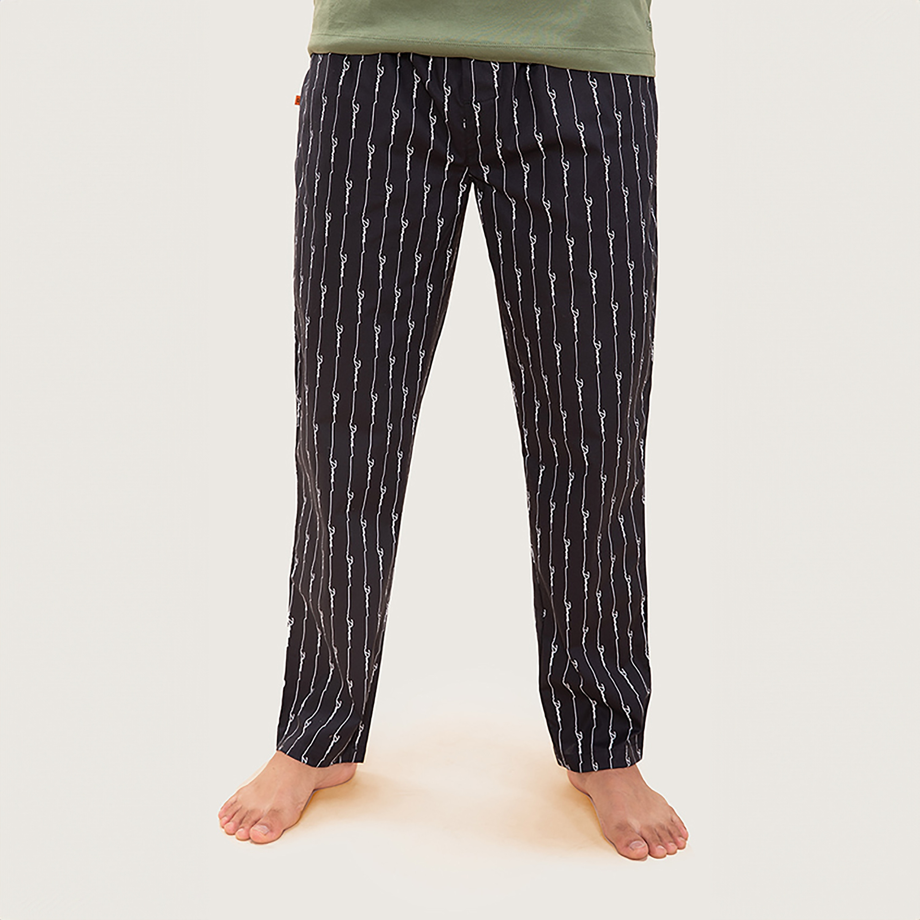 بيجامة برباط مطاطي متوسطة الارتفاع ذات تيبو برينت من دامنش-men-clothing-nightwear-pyjamaandshorts-image-1