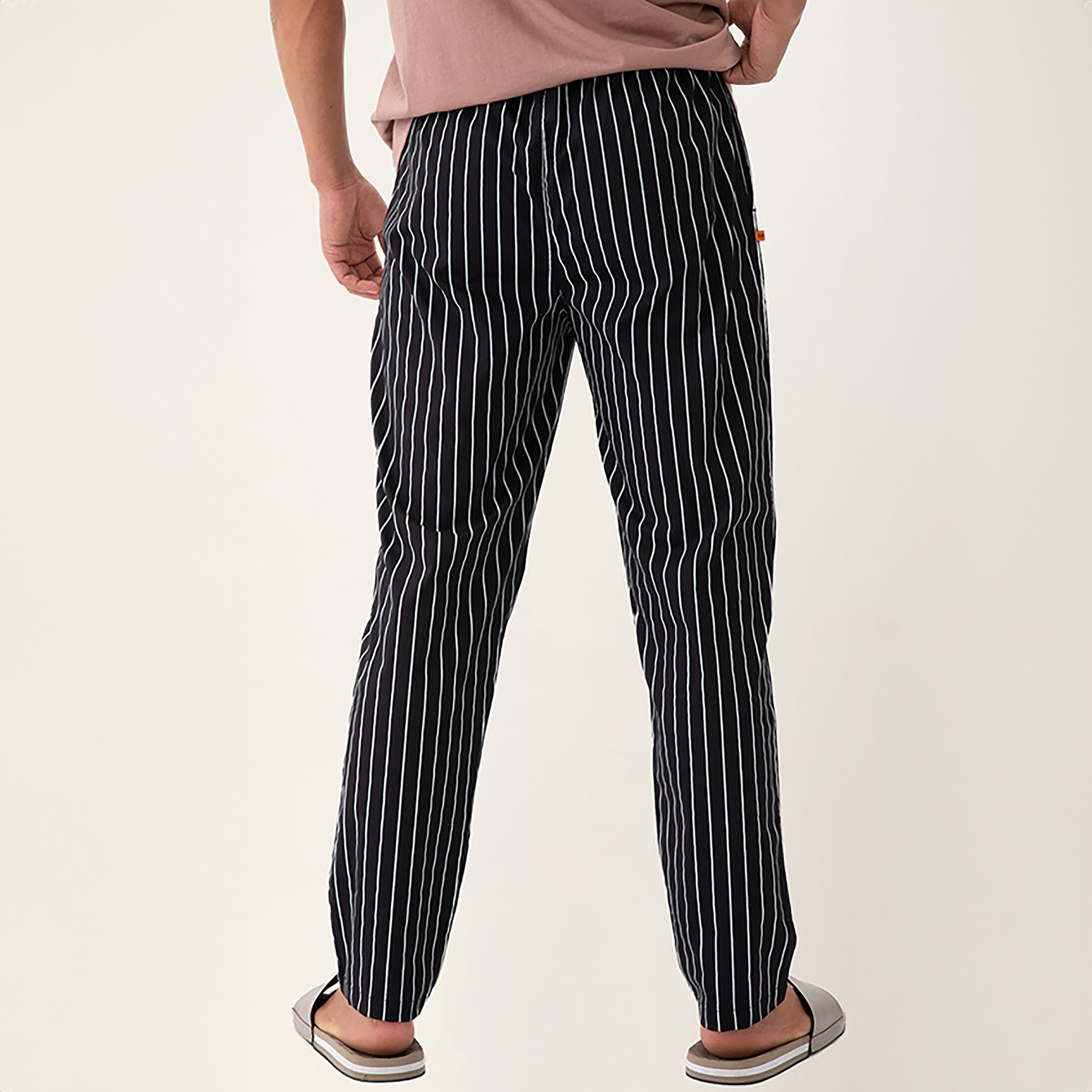 بيجامة برباط مطاطي متوسطة الارتفاع ذات خطوط من دامنش-men-clothing-nightwear-pyjamaandshorts-image-16