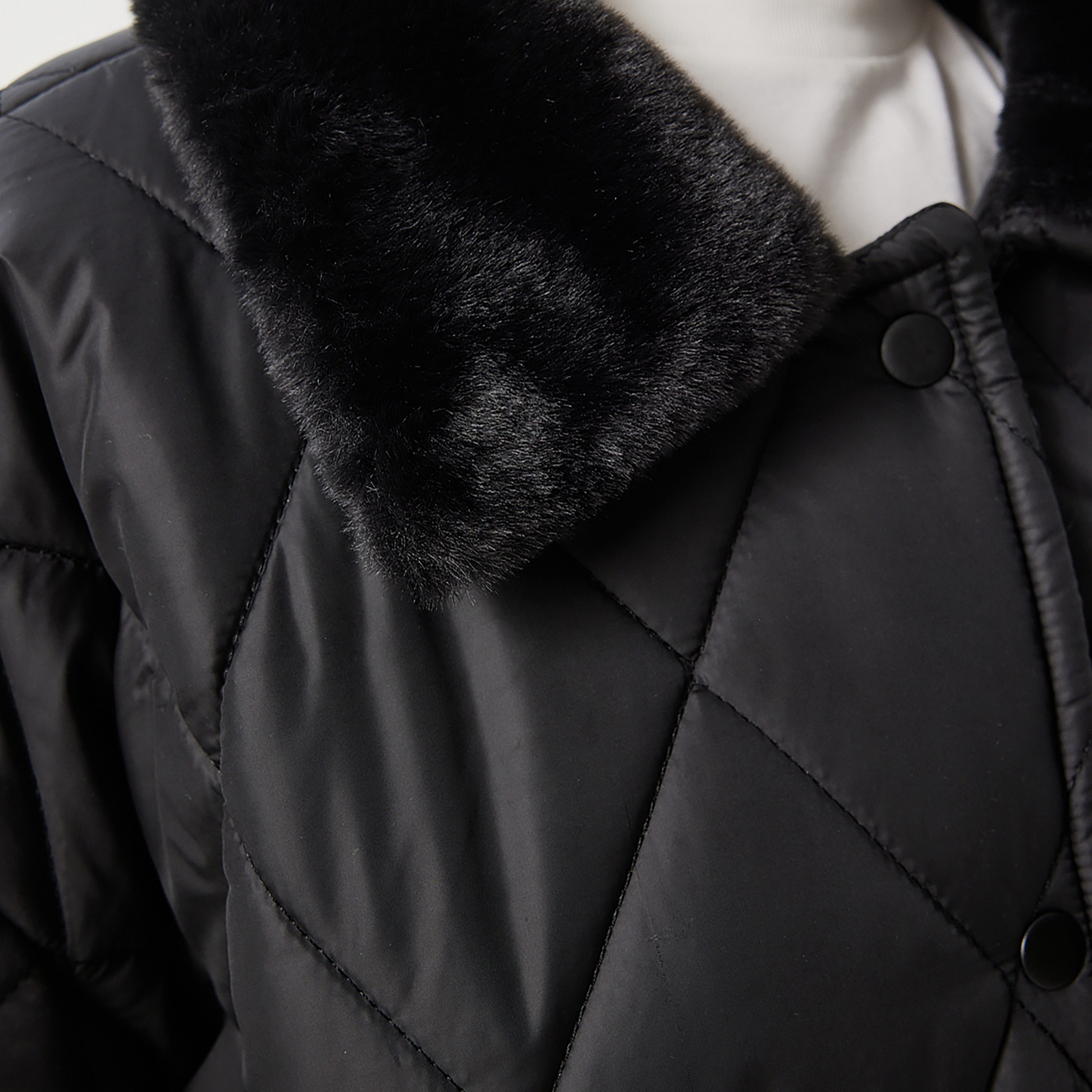 سترة نسائية سوداء بياقة من سعادة إسطنبول-women-winterwear-coatsandjackets-jackets-image-4