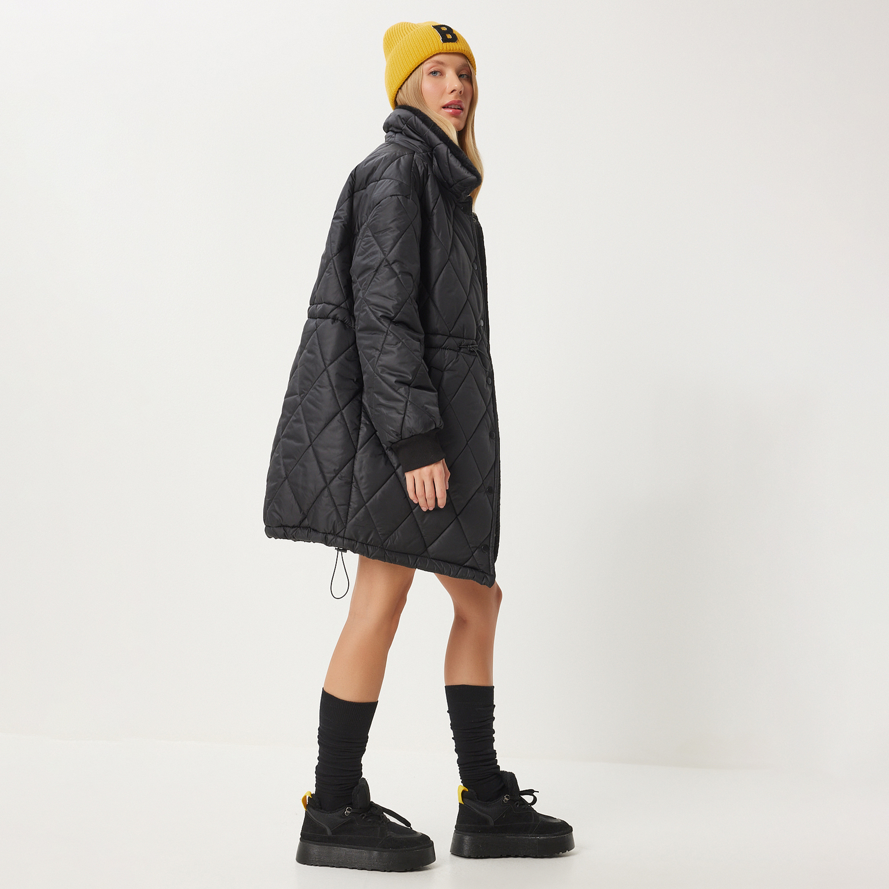 سترة نسائية سوداء بياقة من سعادة إسطنبول-women-winterwear-coatsandjackets-jackets-image-6