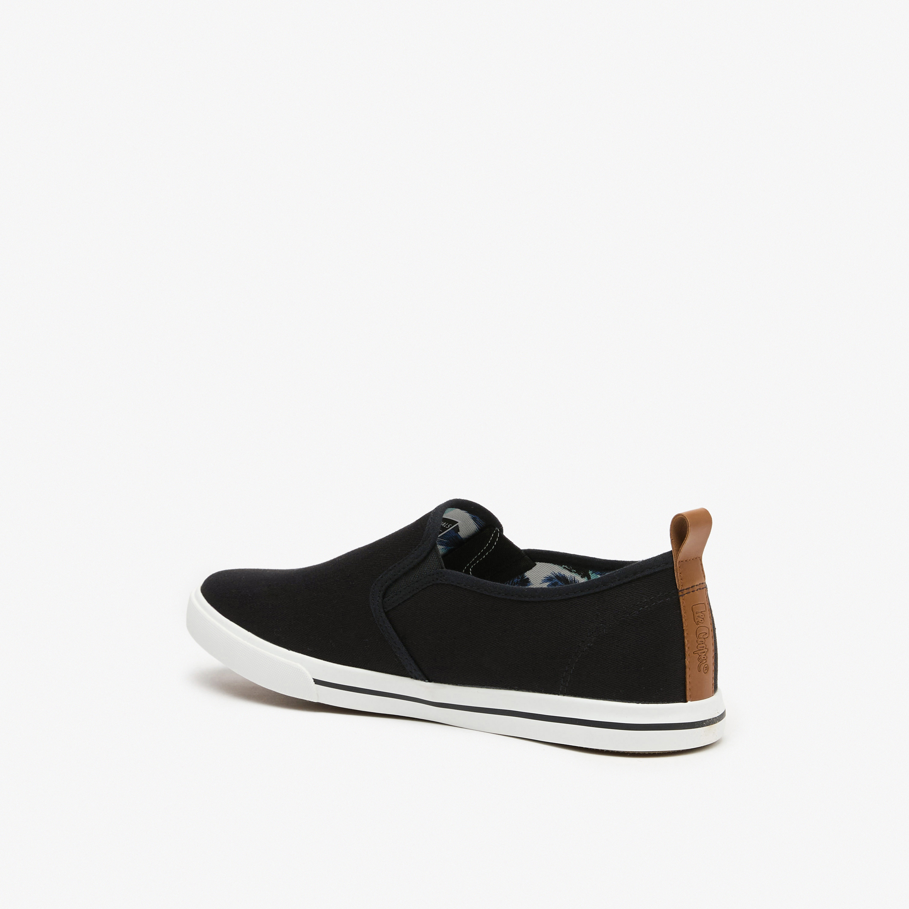 حذاء سنيكرز سادة برباط إغلاق ولسان سحب للرجال من لي كوبر-men-shoes-sneakers-image-2
