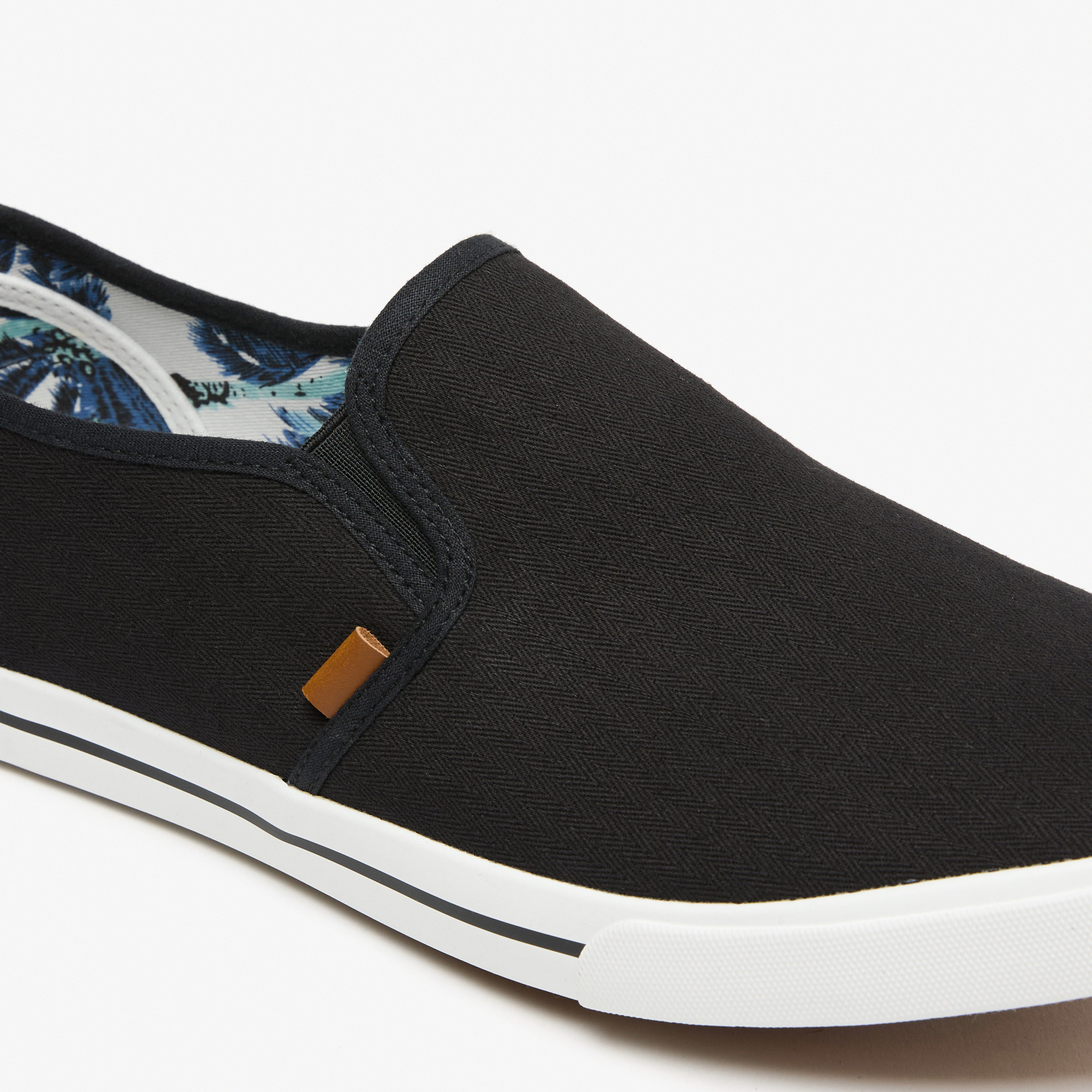 حذاء سنيكرز سادة برباط إغلاق ولسان سحب للرجال من لي كوبر-men-shoes-sneakers-image-5