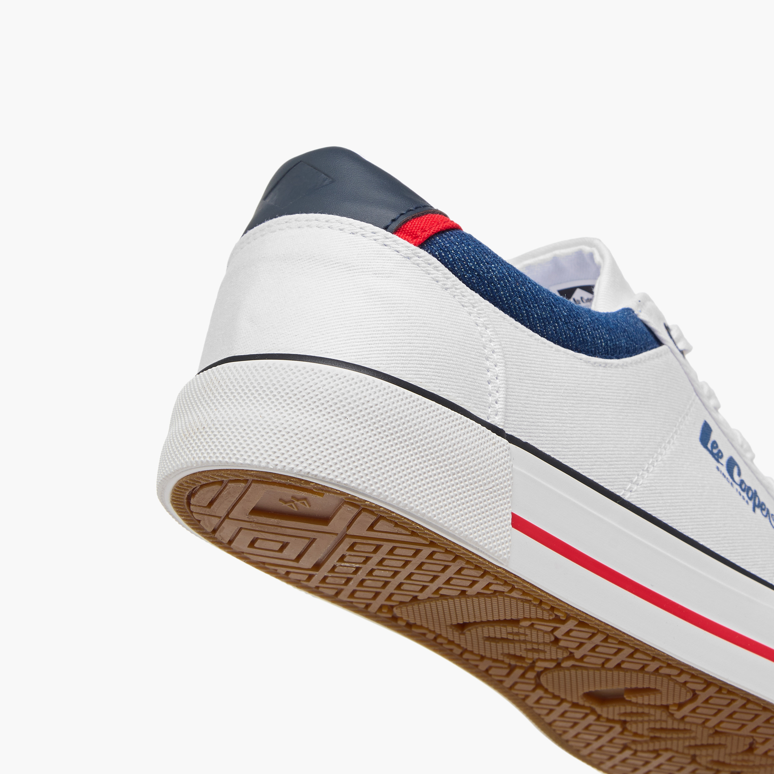 حذاء سنيكرز بتفاصيل شعار ورباط إغلاق للرجال من لي كوبر-men-shoes-sneakers-image-5