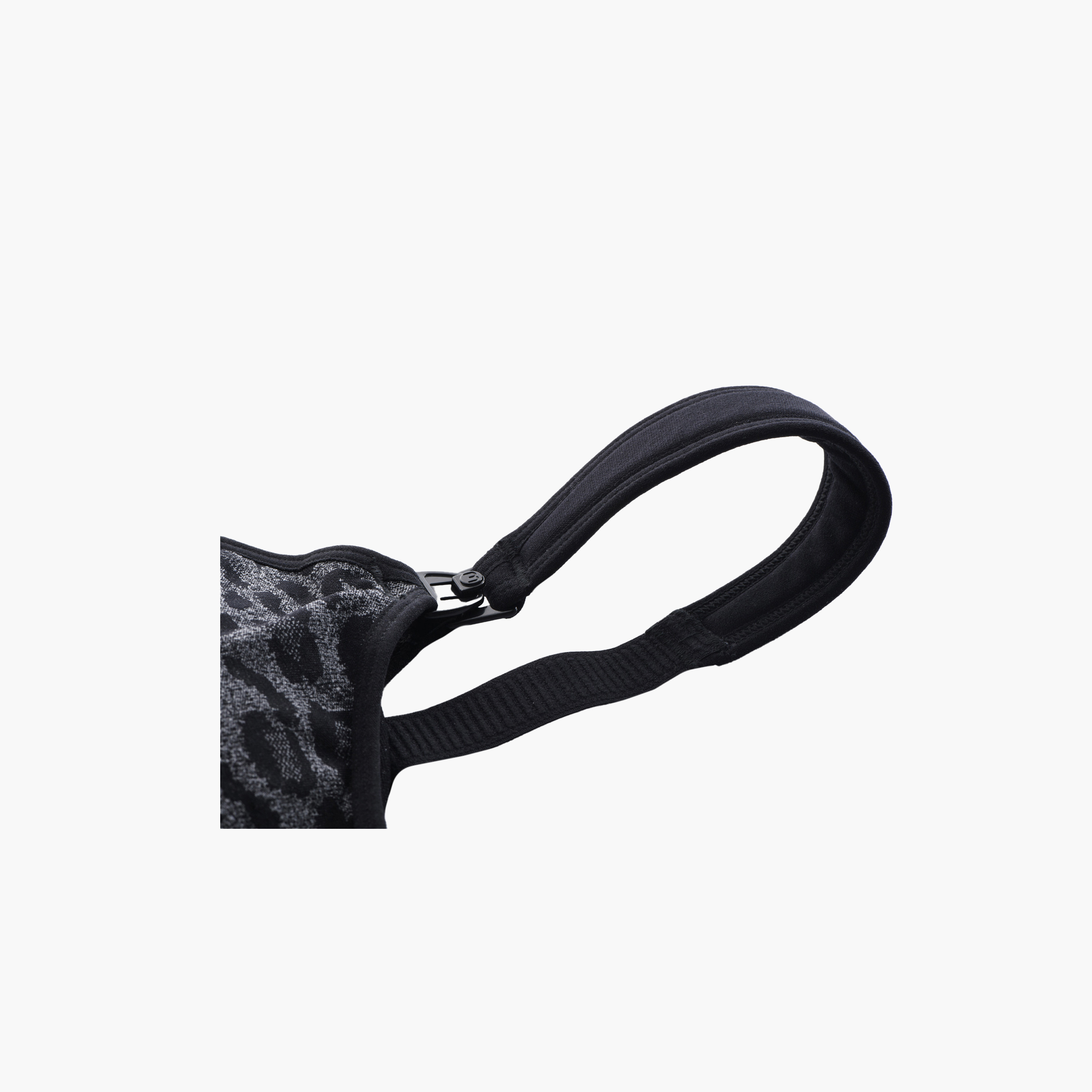 حمالة صدر للشفط بدون استخدام اليدين 4 في 1 نقشة فهد رمادي من مومكوزي-baby-maternalcare-maternitywear-image-6