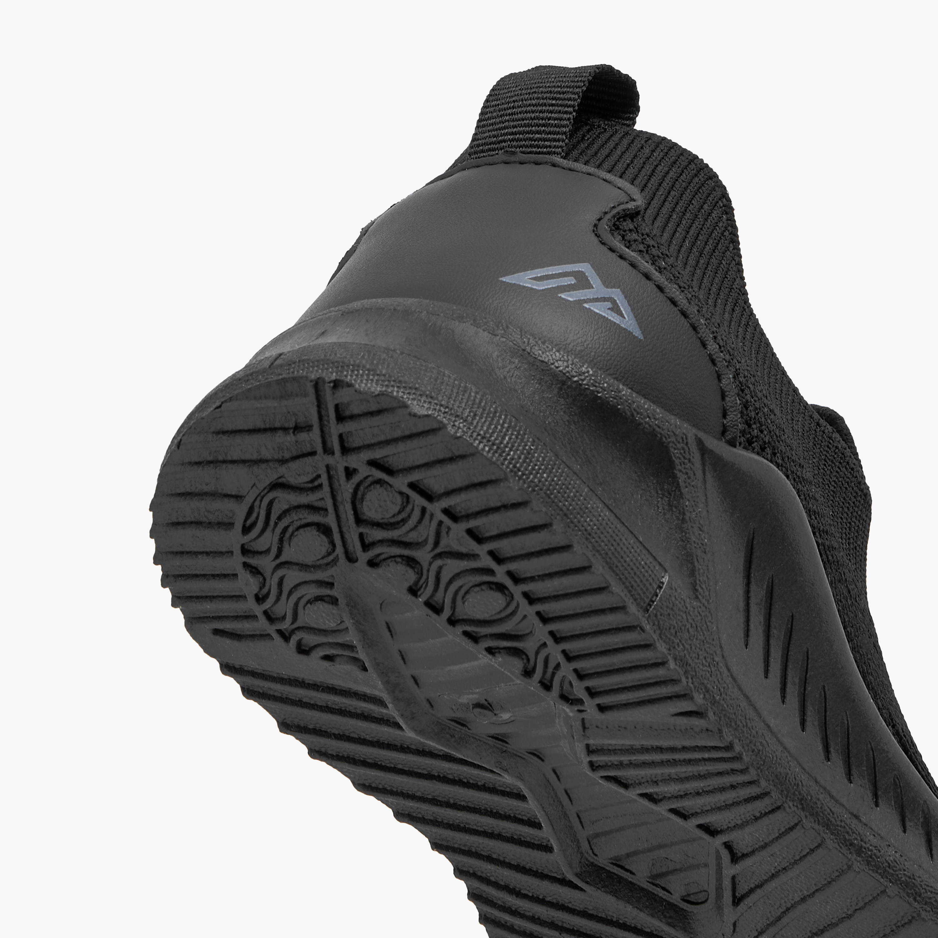 حذاء سنيكرز سهل الارتداء وبارز الملمس من أوكلان من شو إكسبريس-boys-shoes-schoolshoes-image-5