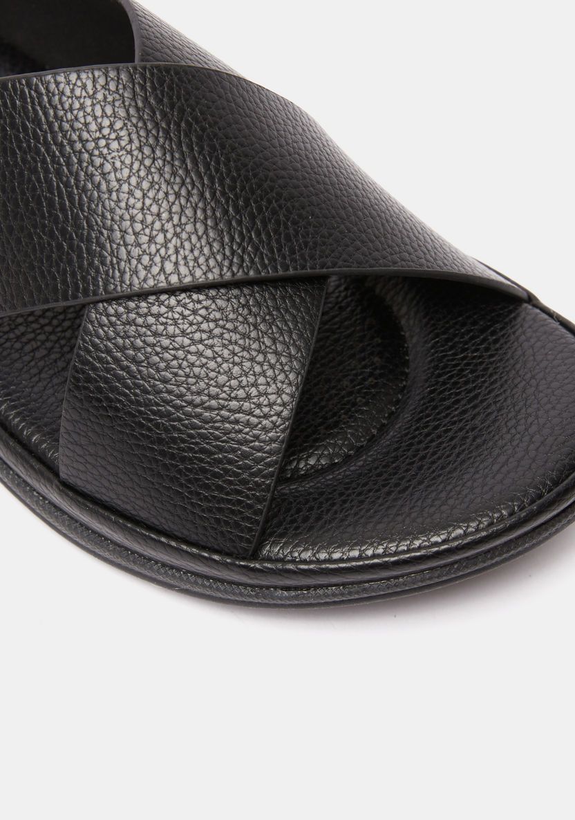 Le Confort Textured Slip-On Cross Strap Sandals-Women%27s Flat Sandals-image-3