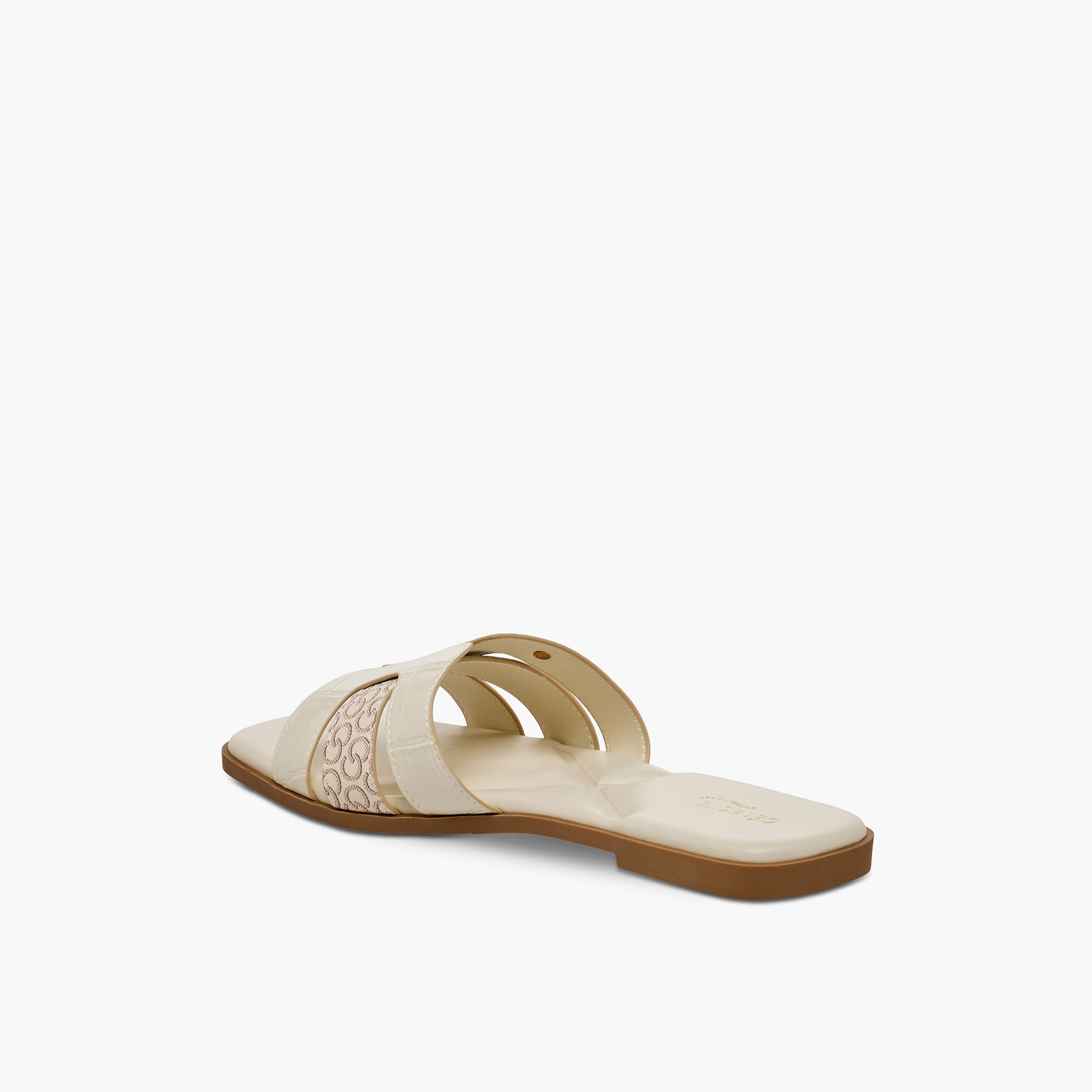 صندل نسائي بطبعة المونوغرام من سيليست-women-shoes-sandals-flats-image-5