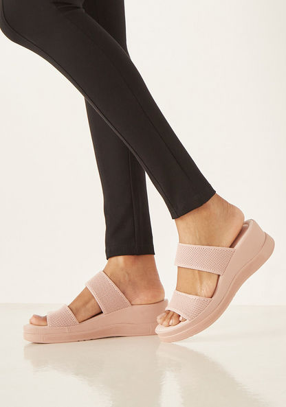 Le Confort Textured Slip-On Sandals with Flatform Heels-Women%27s Heel Sandals-image-0