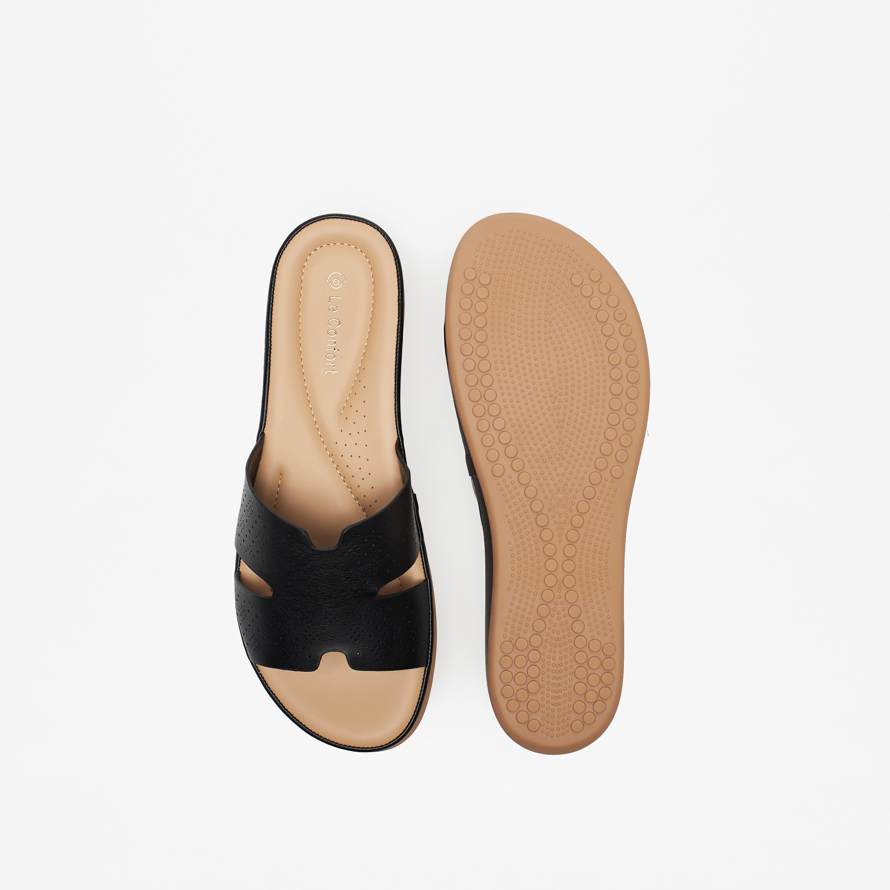 صندل مريح سهل الارتداء بتفاصيل مفرغة بالليزر من لو كونفورت-women-shoes-flats-sandals-image-5