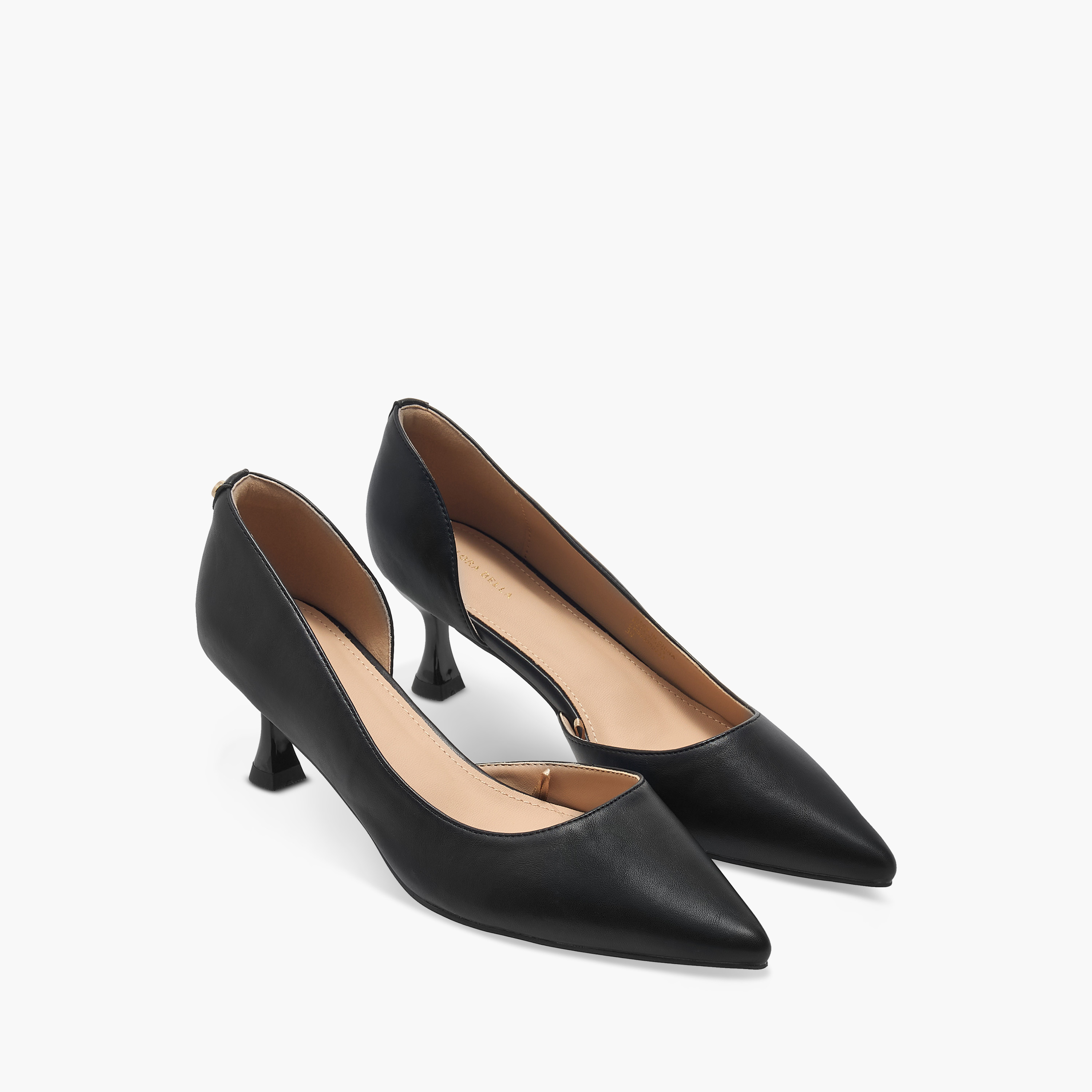 صندل سادة بكعب واسع ومقدمة مدببة من فلورا بيلا-women-shoes-heels-image-1