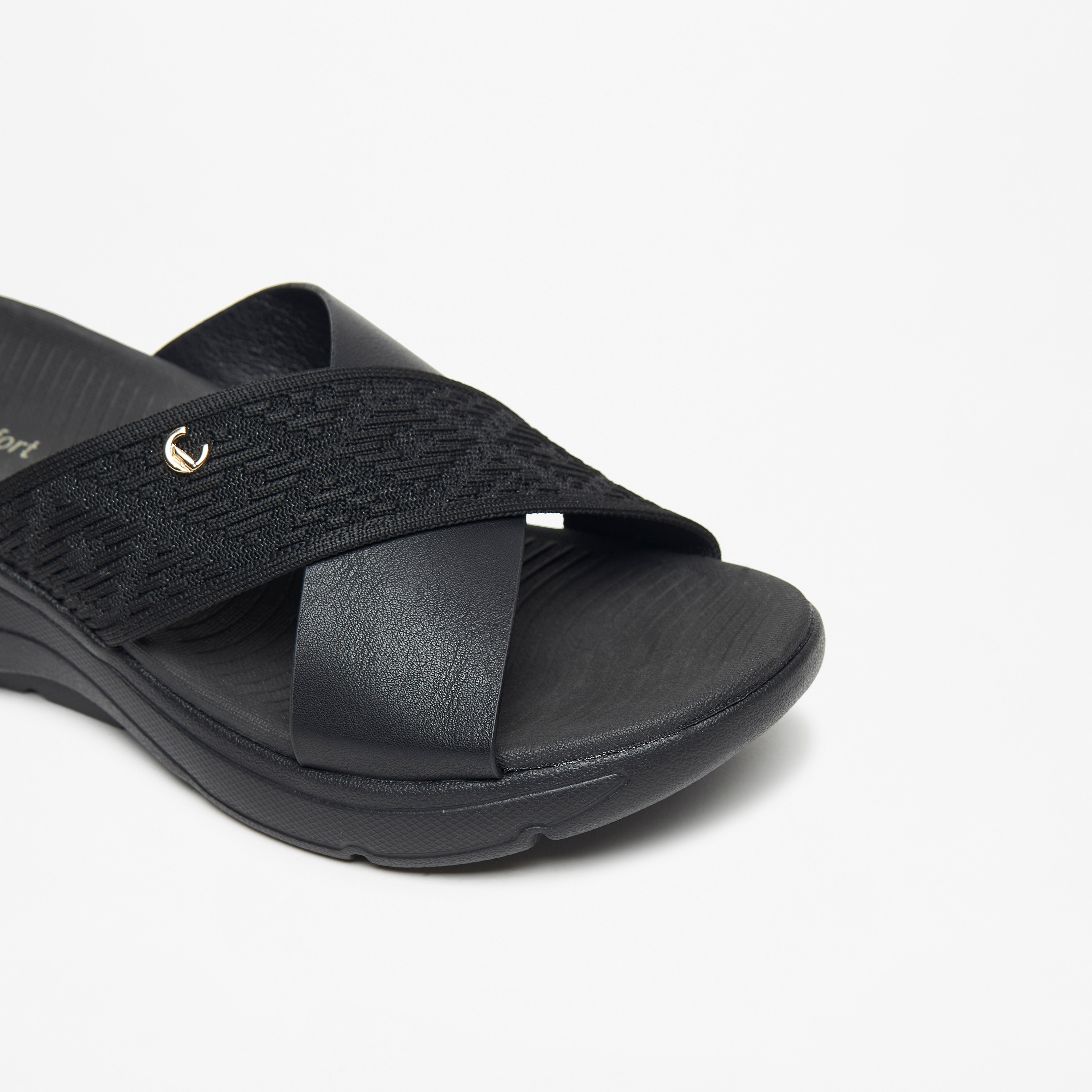 صندل سهل الارتداء بارز الملمس بحزام متقاطع من لو كونفورت-women-shoes-flats-sandals-image-10