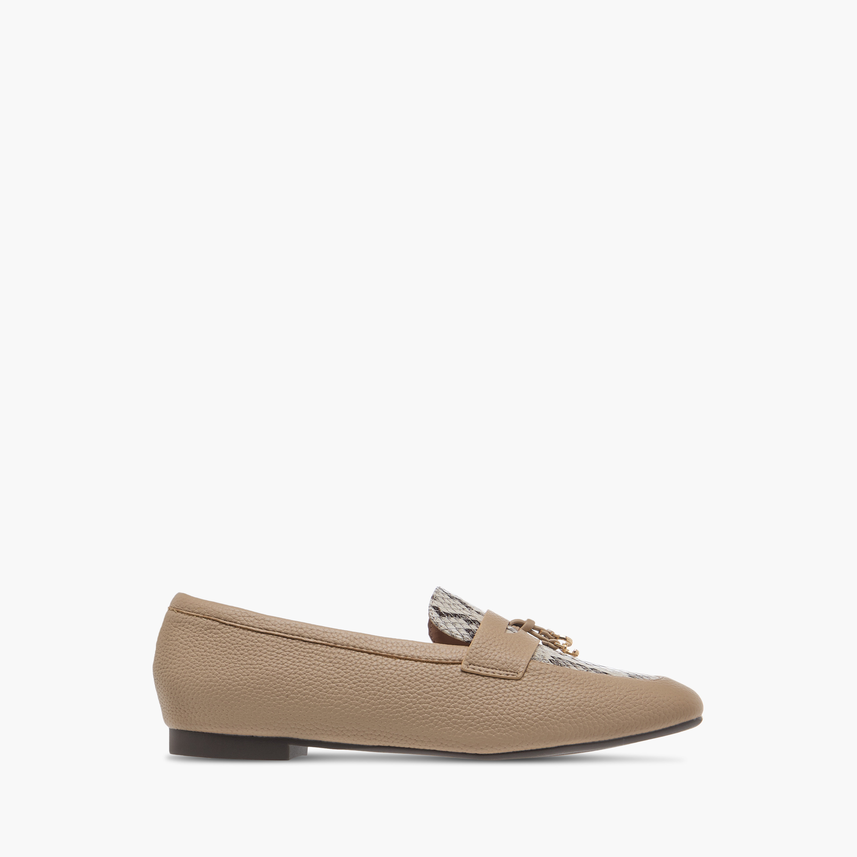 حذاء خفيف سهل الارتداء بملمس حيوانات وتفاصيل دلاية للنساء من سيليست-women-shoes-flats-loafers-image-3