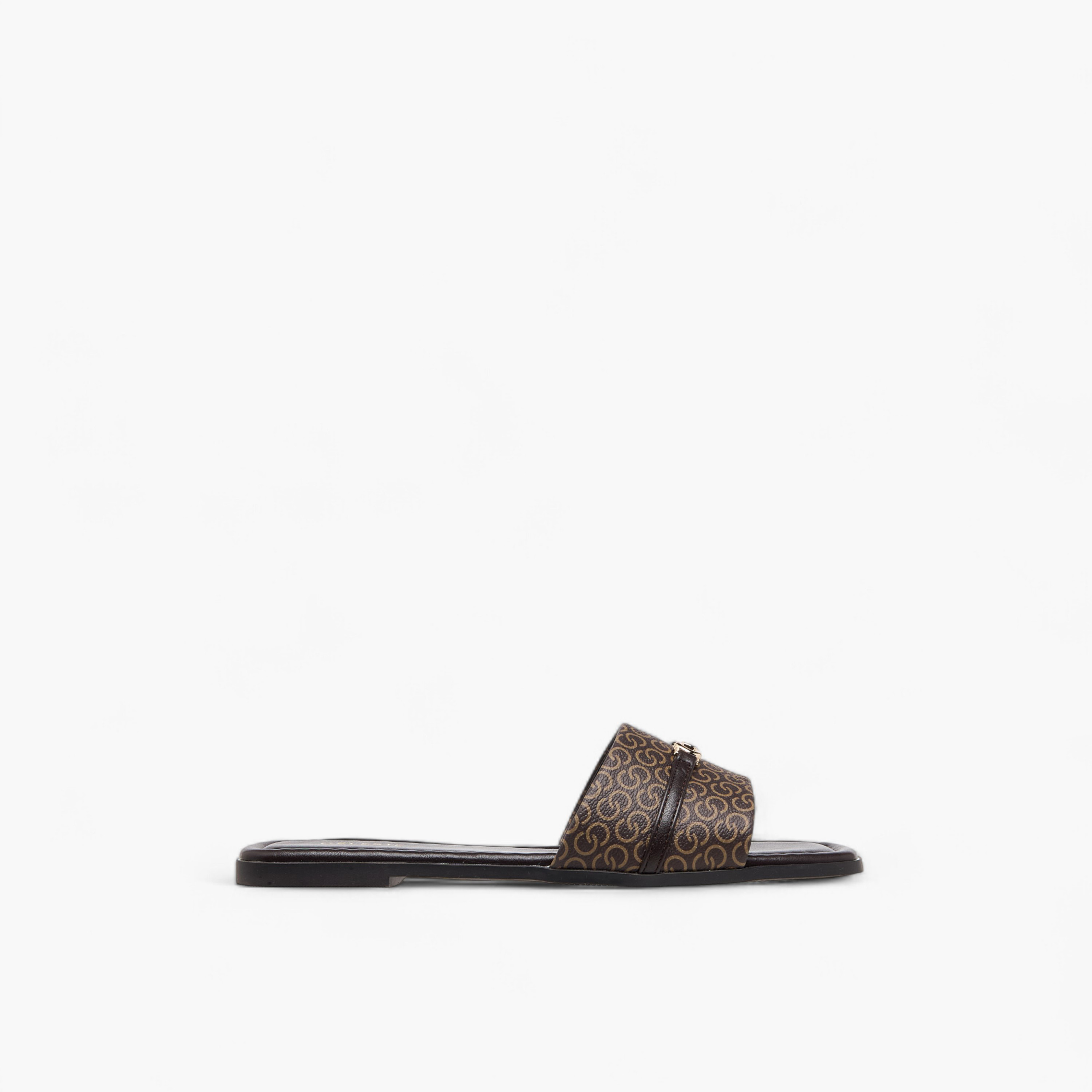 صندل سهل الارتداء بتفاصيل إبزيم للنساء من سيليست-women-shoes-flats-sandals-image-3