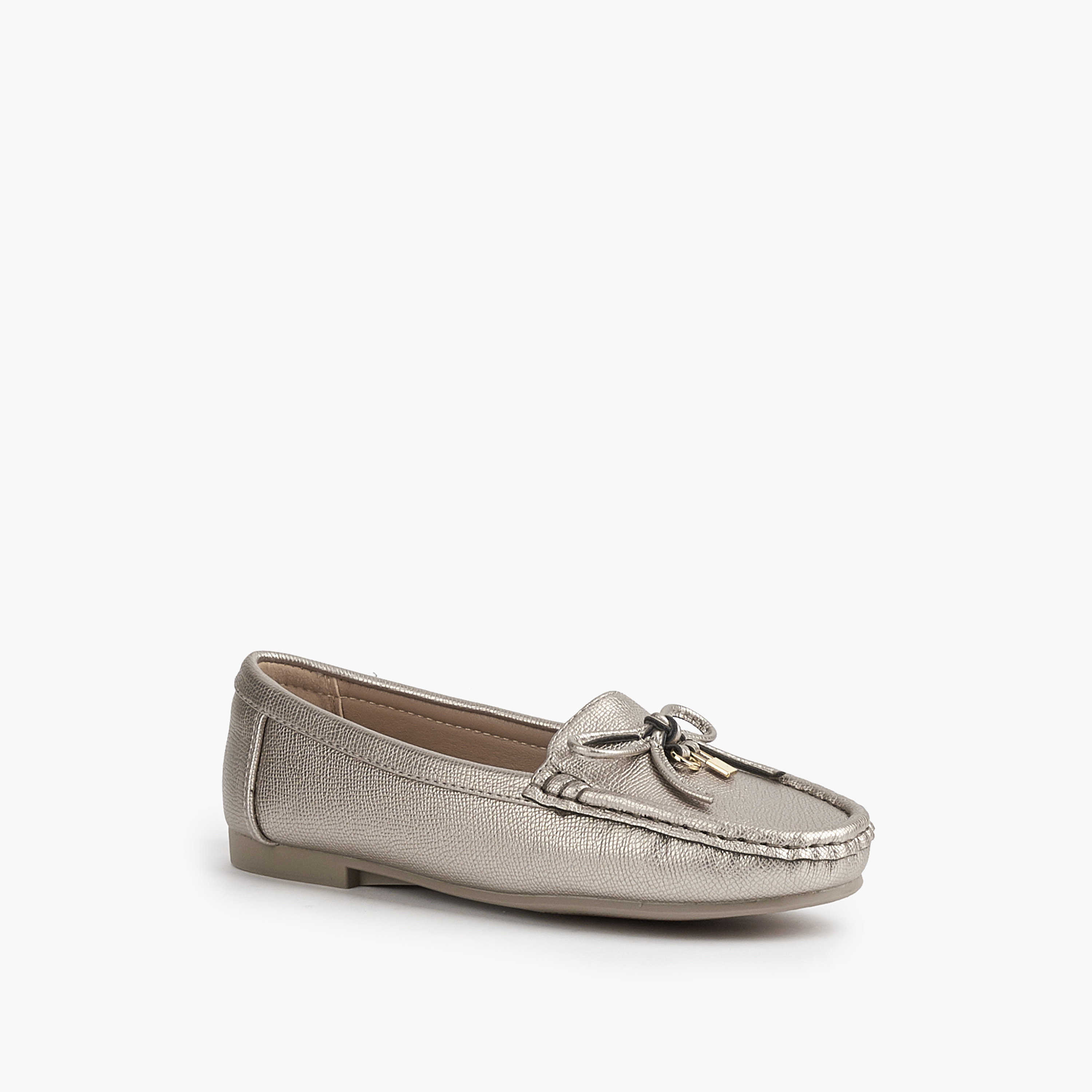 Le Confort Textured Slip-On Loafers with Bow Detail-women-shoes-loafersandmoccasins-image-3