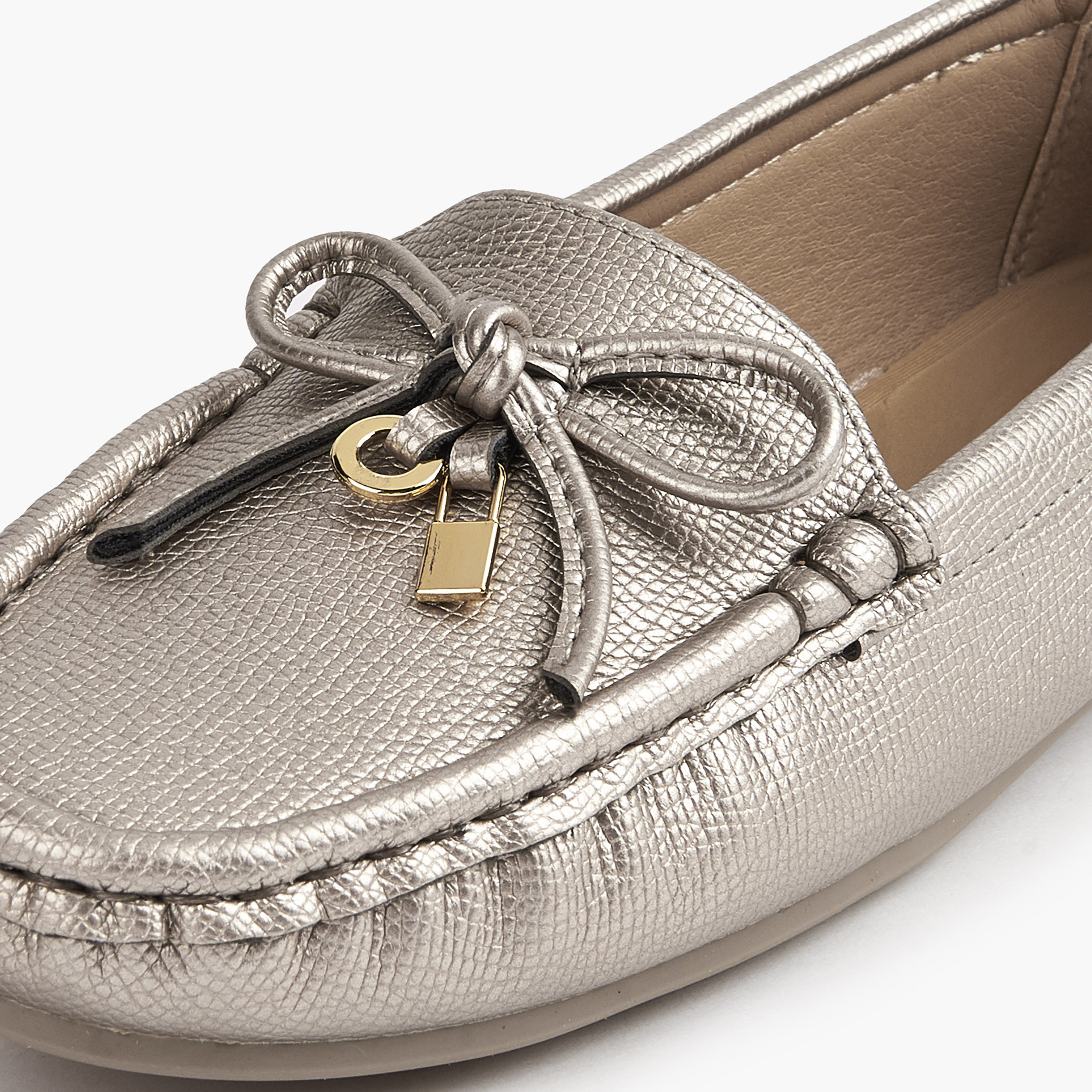 Le Confort Textured Slip-On Loafers with Bow Detail-women-shoes-loafersandmoccasins-image-4