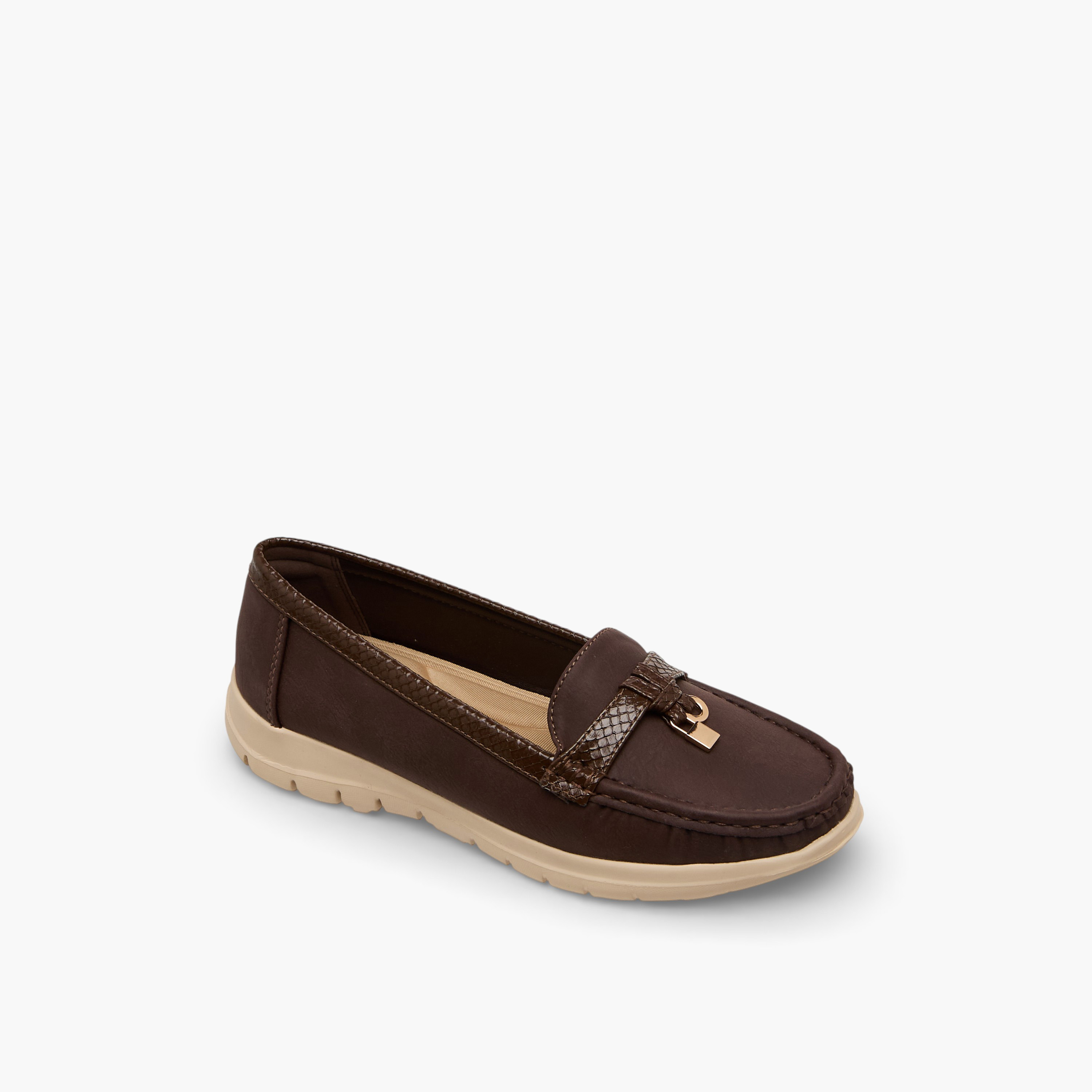 حذاء لوفر جلد سويدي بتفاصيل تعليقة للنساء من لو كونفورت-women-shoes-loafersandmoccasins-image-2