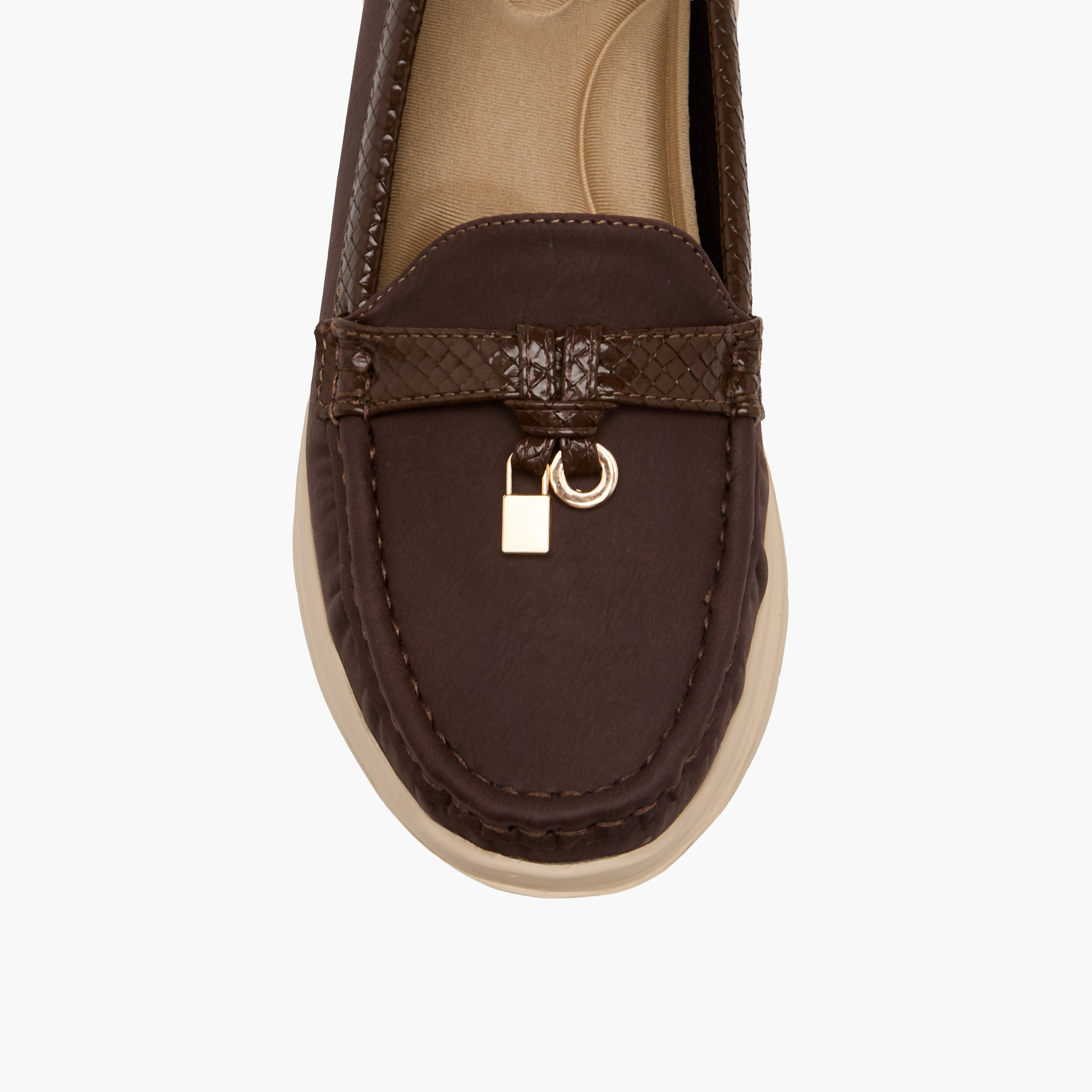 حذاء لوفر جلد سويدي بتفاصيل تعليقة للنساء من لو كونفورت-women-shoes-loafersandmoccasins-image-4
