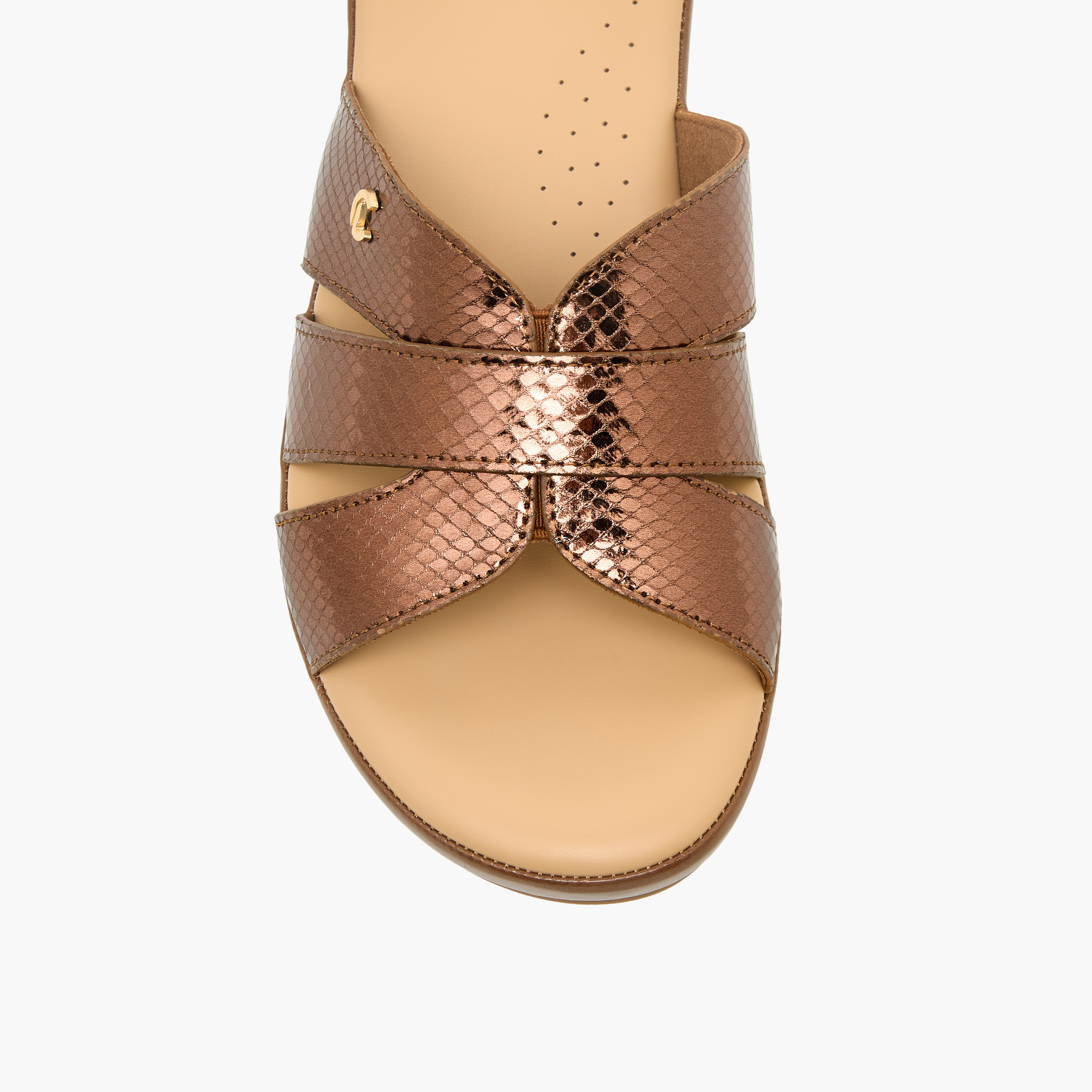 صندل نسائي بحزام متقاطع بارز الملمس من لو كونفورت-women-shoes-sandals-heeled-image-4
