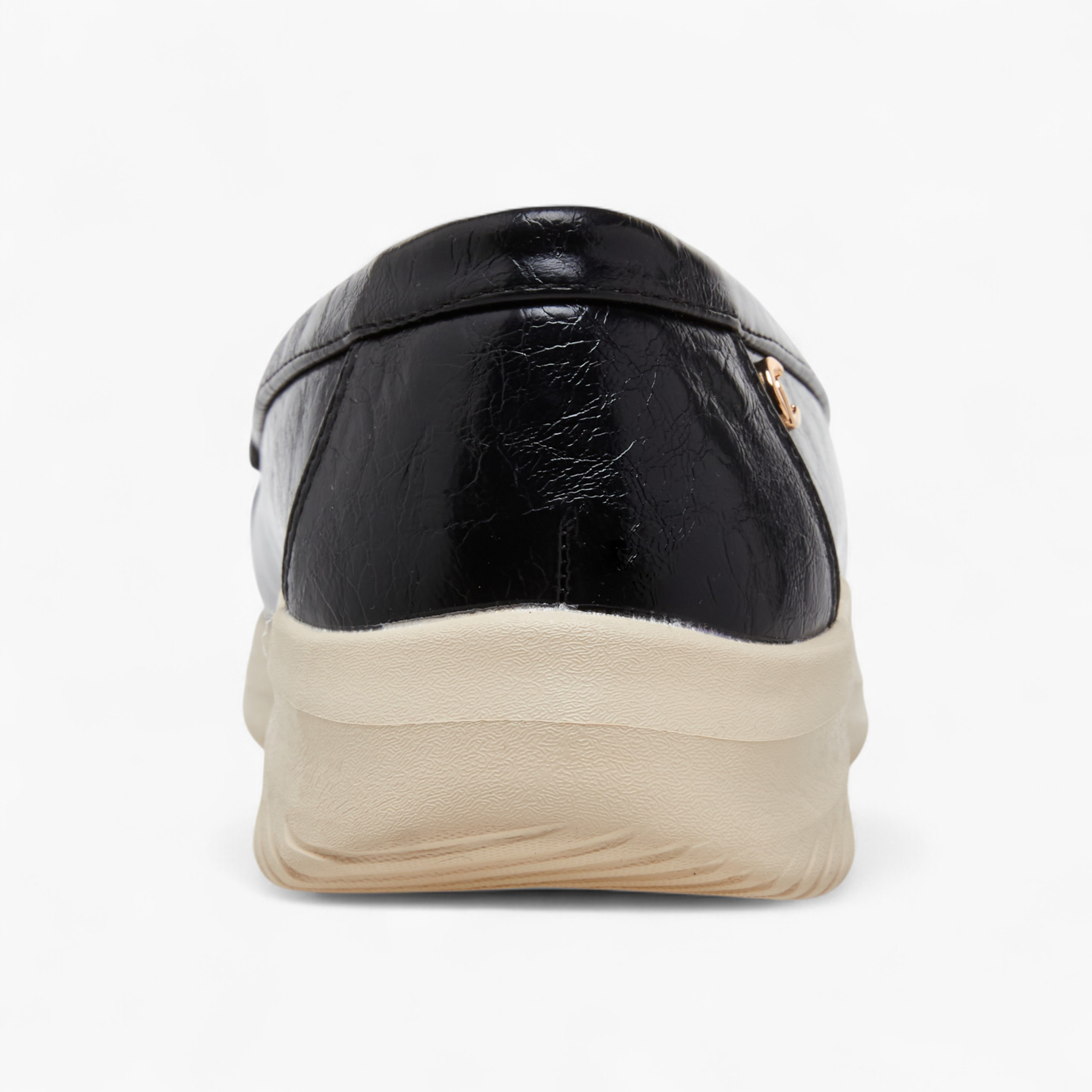 حذاء لوفر بتفاصيل مفرغة للنساء من لو كونفورت-women-shoes-loafersandmoccasins-image-5