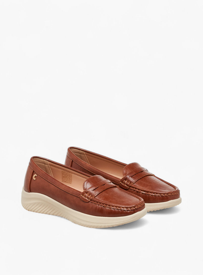 حذاء لوفر بتفاصيل مفرغة للنساء من لو كونفورت-women-shoes-loafersandmoccasins-image-1