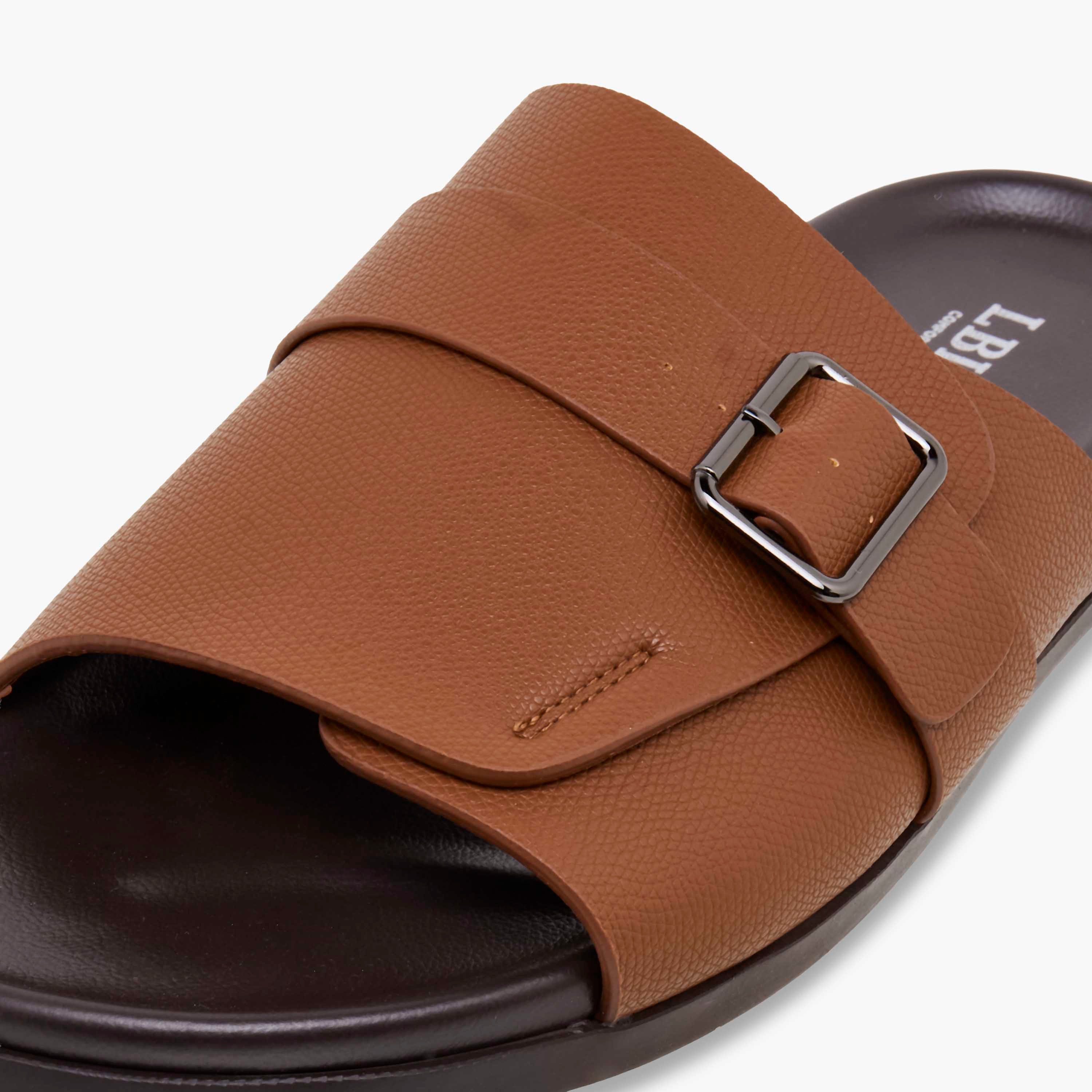 صندل رجالي مريح بتفاصيل إبزيم من إل بي إل بواسطة شو إكسبريس-men-shoes-sandals-image-4