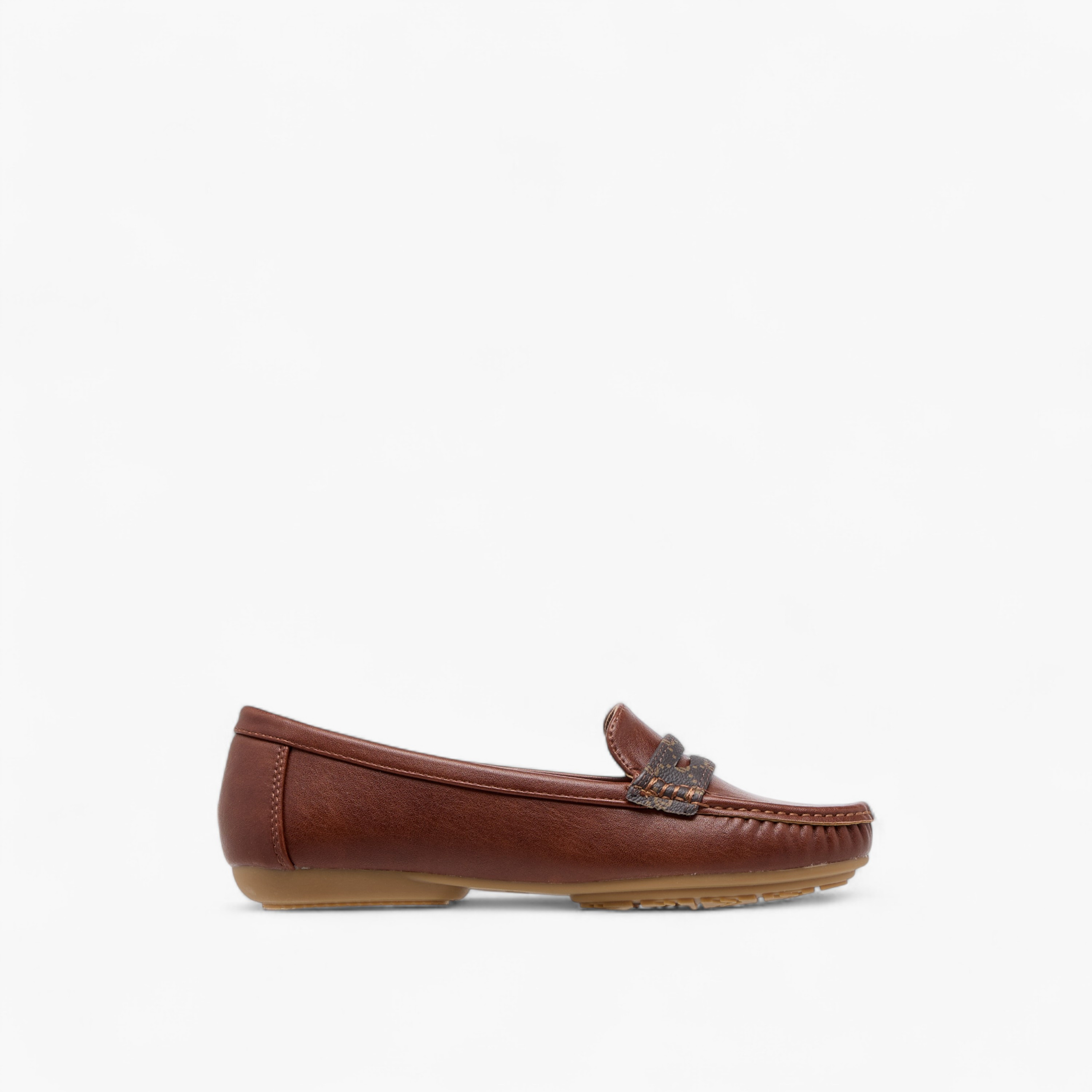 حذاء موكاسين سهل الارتداء بطبعات مونجرام من لو كونفورت-women-shoes-loafersandmoccasins-image-3