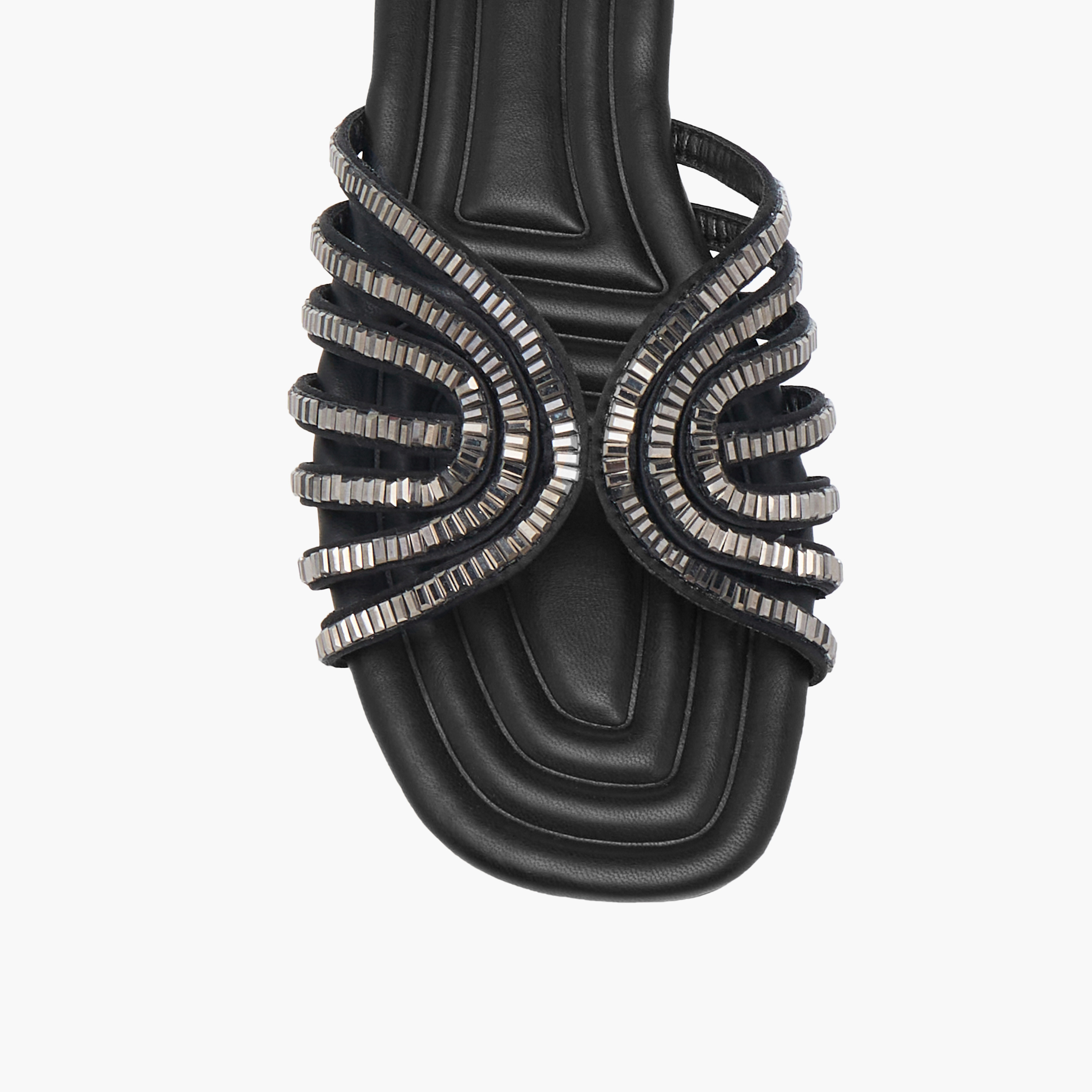 صندل مزين سهل الارتداء للنساء من سيليست-women-shoes-flats-sandals-image-4