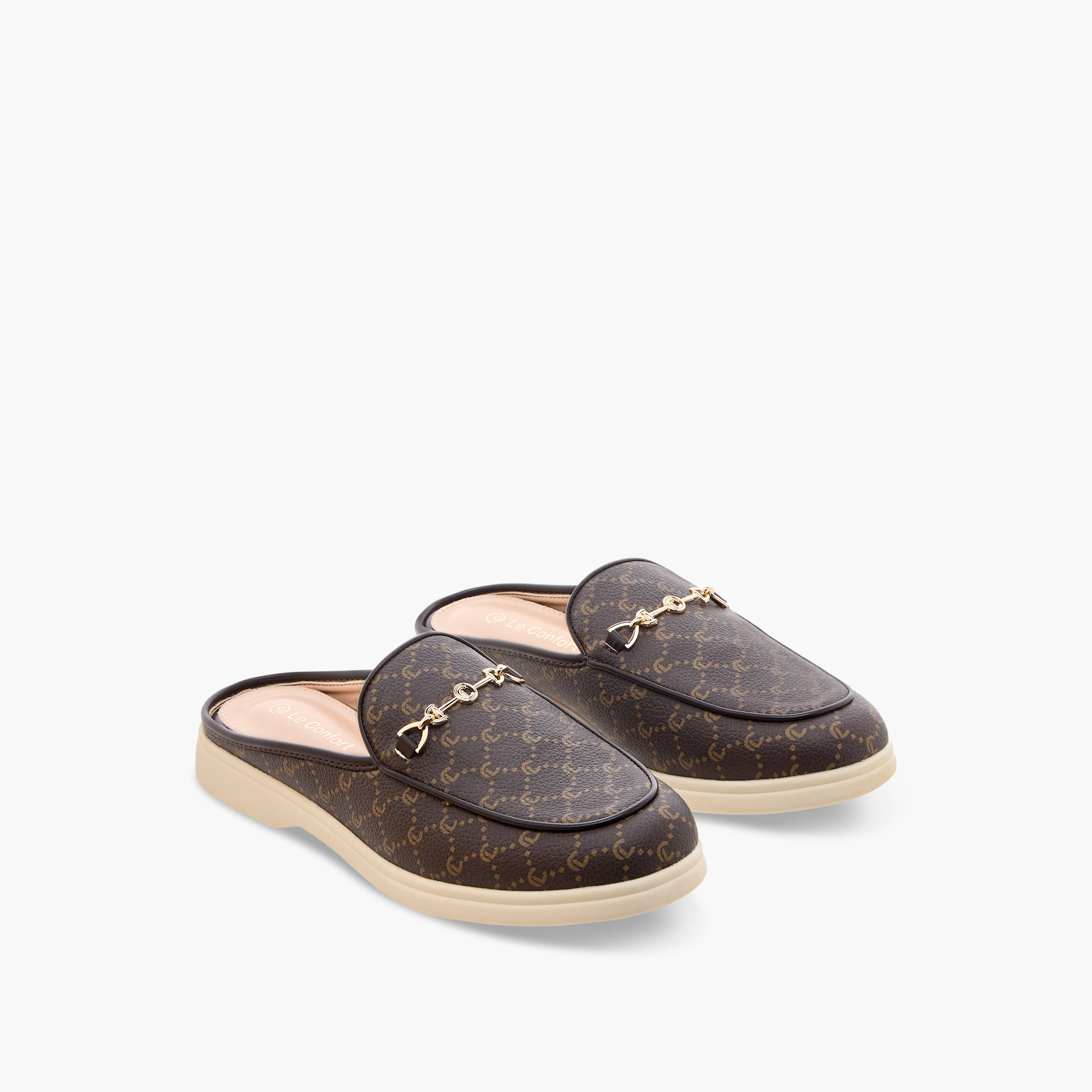 حذاء ميول سهل الارتداء بطبعات مونوجرام من لو كونفورت-women-shoes-flats-mules-image-1