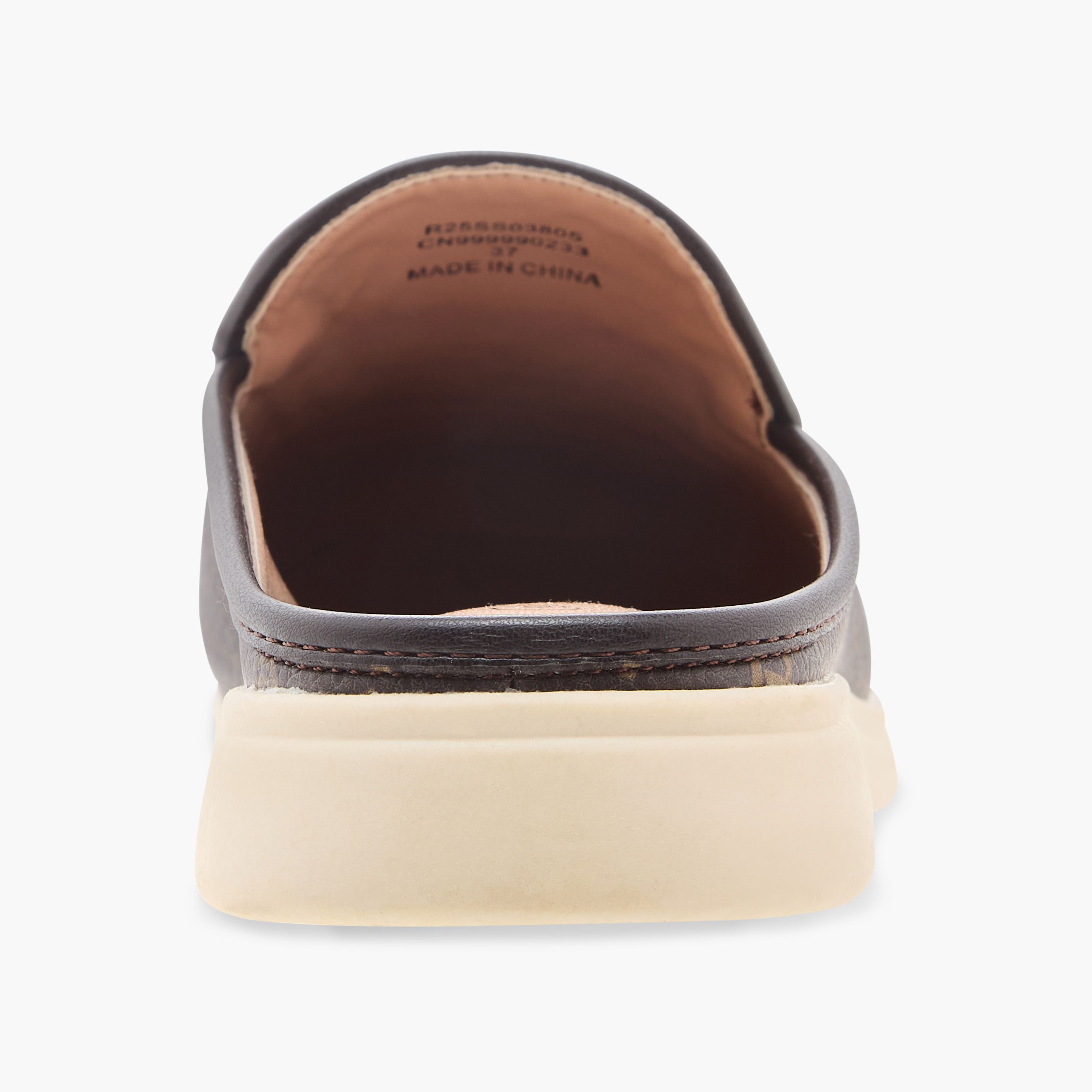 حذاء ميول سهل الارتداء بطبعات مونوجرام من لو كونفورت-women-shoes-flats-mules-image-5