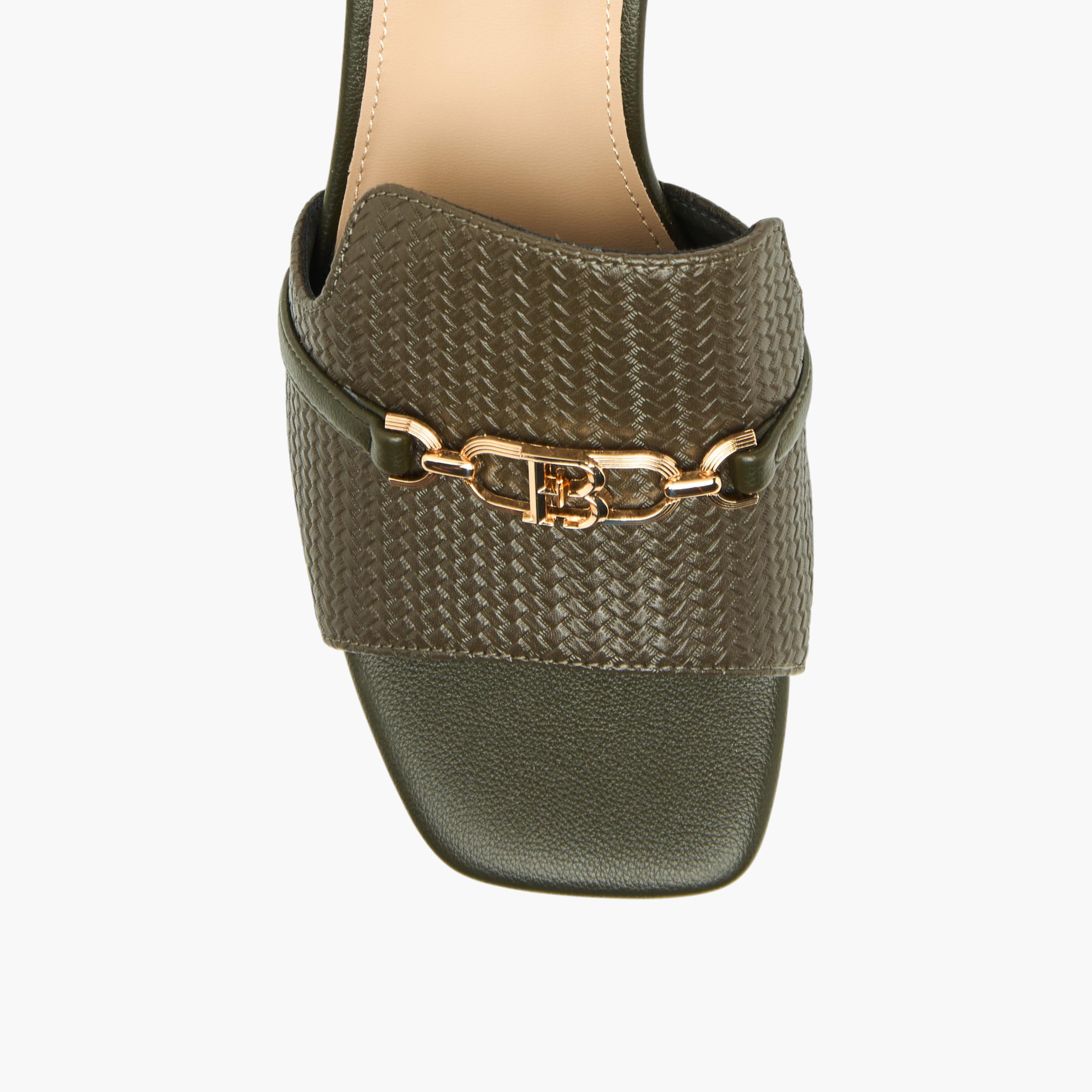 صندل بارز الملمس بكعب سميك للنساء من فلورا بيلا-women-shoes-sandals-heeled-image-4