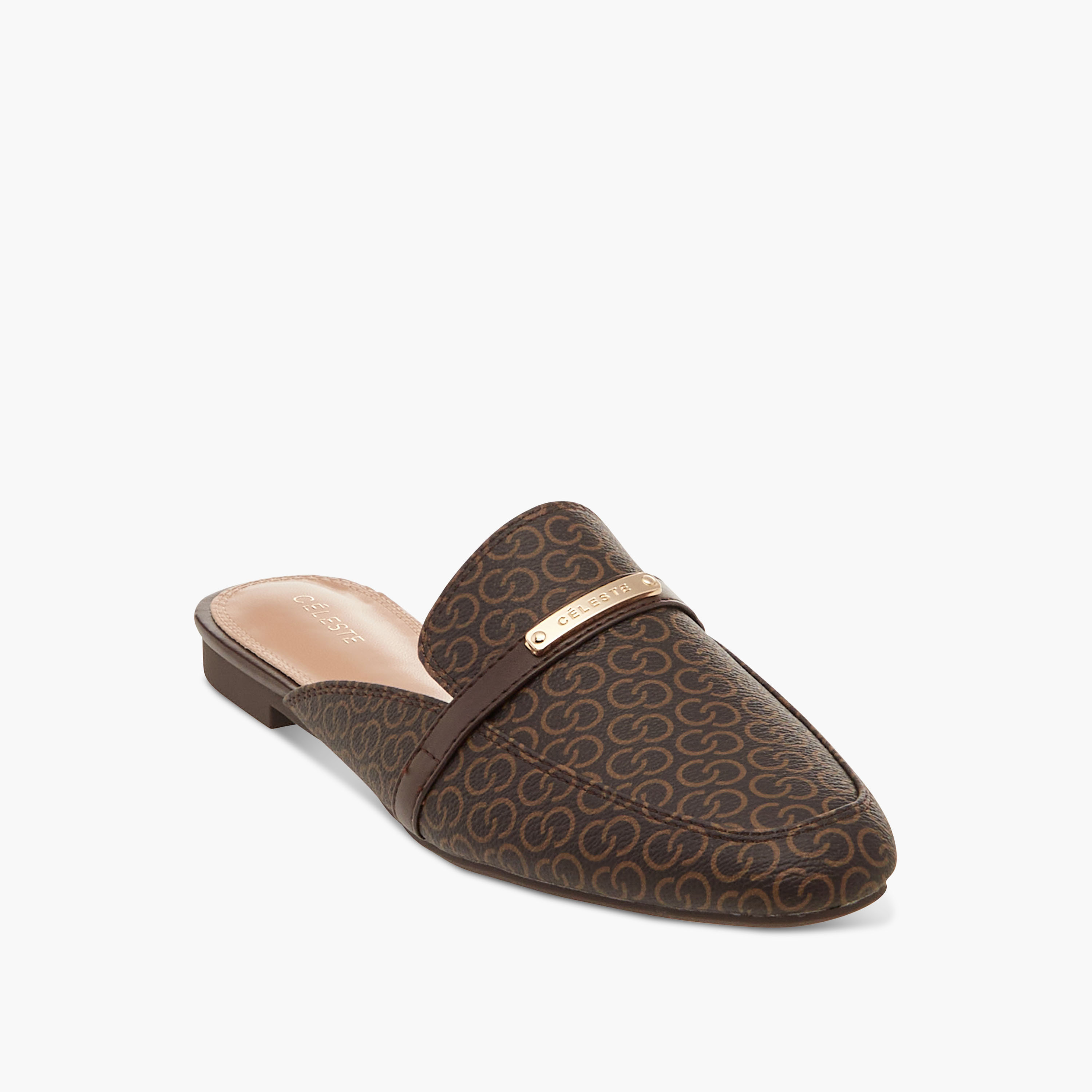 حذاء ميول سهل الارتداء بطبعات مونوجرام للنساء من سيليست-women-shoes-flats-mules-image-7