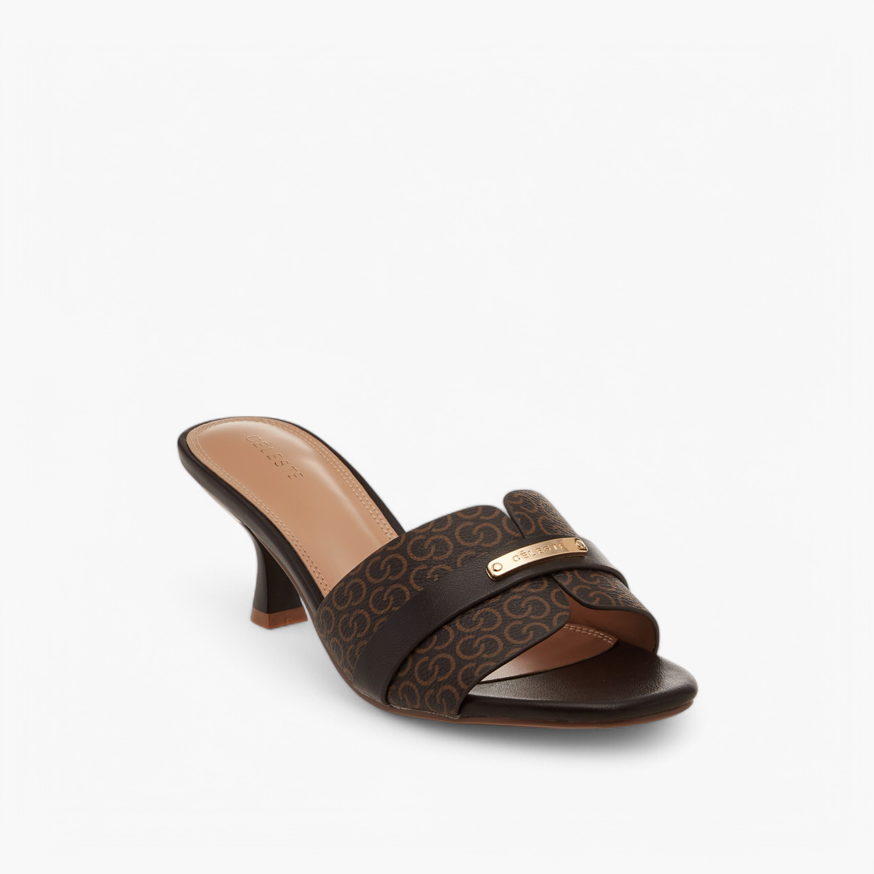 صندل سهل الارتداء بتفاصيل مونوجرام وكعب صغير للنساء من سيليست-women-shoes-sandals-heeled-image-2
