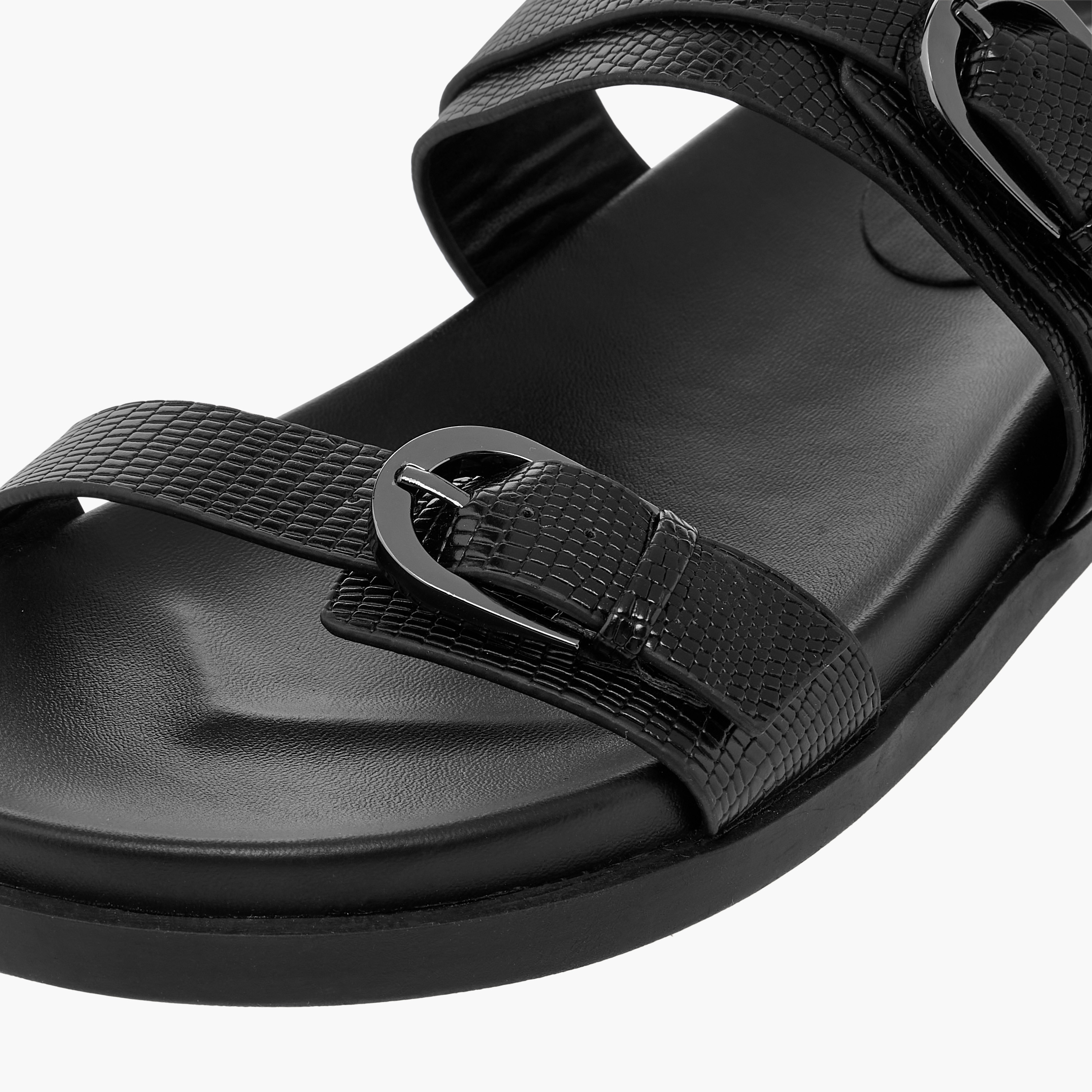 صندل مسطّح سهل الارتداء بإبزيم إغلاق للنساء من سيليست-women-shoes-flats-sandals-image-4