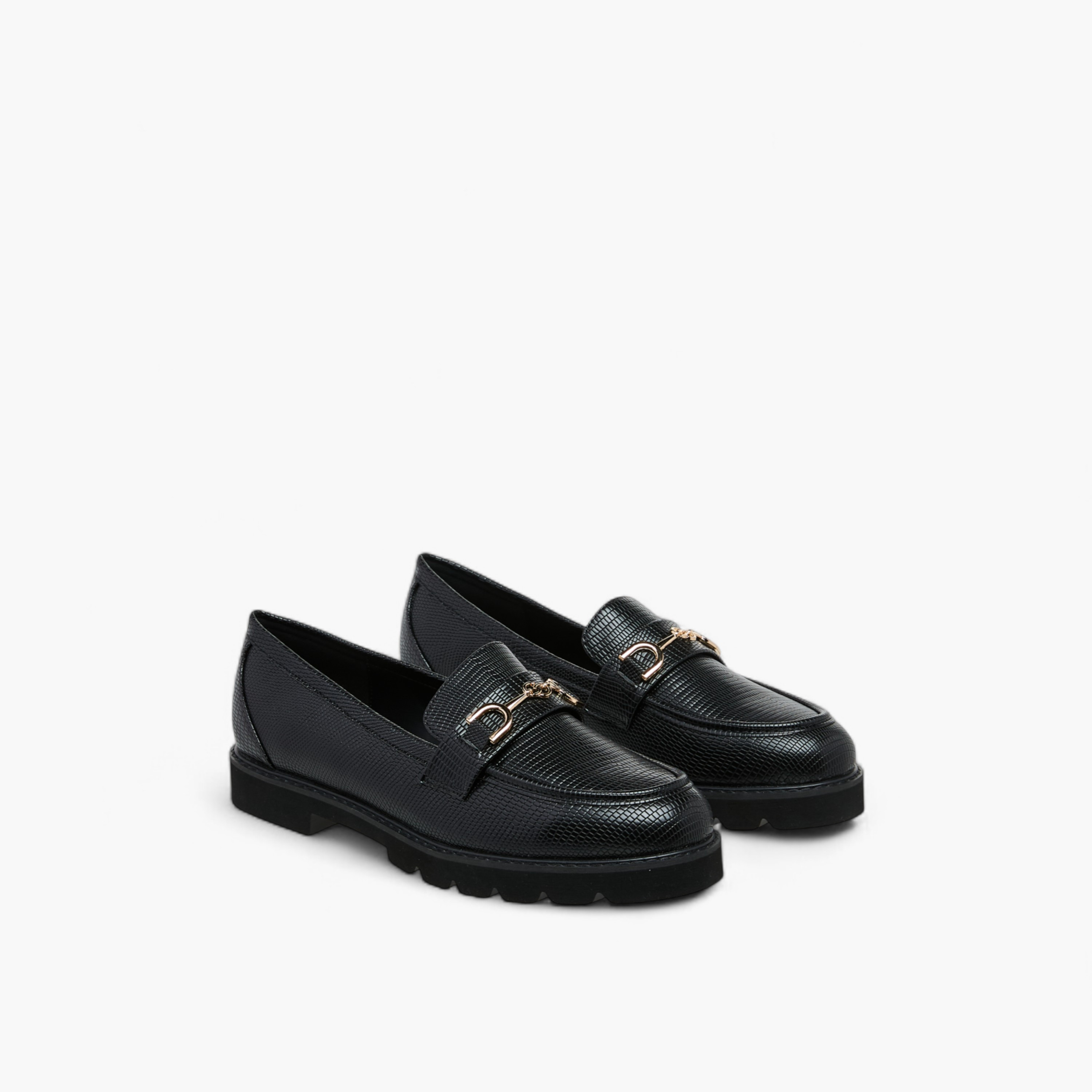 حذاء لوفر سهل الارتداء بزينة معدن للنساء من سيليست-women-shoes-loafersandmoccasins-image-1