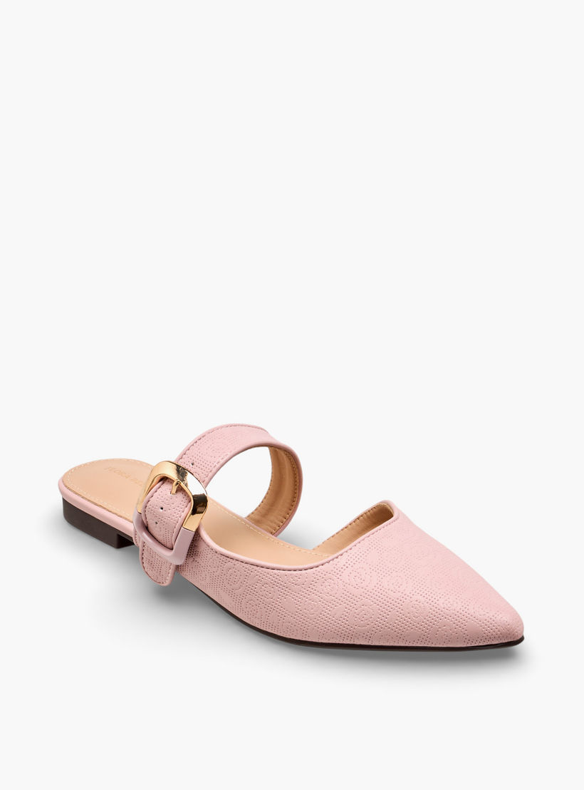 حذاء بزهور بارزة الملمس ومقدمة مدببة للنساء من فلورا بيلا-women-shoes-flats-sandals-image-3