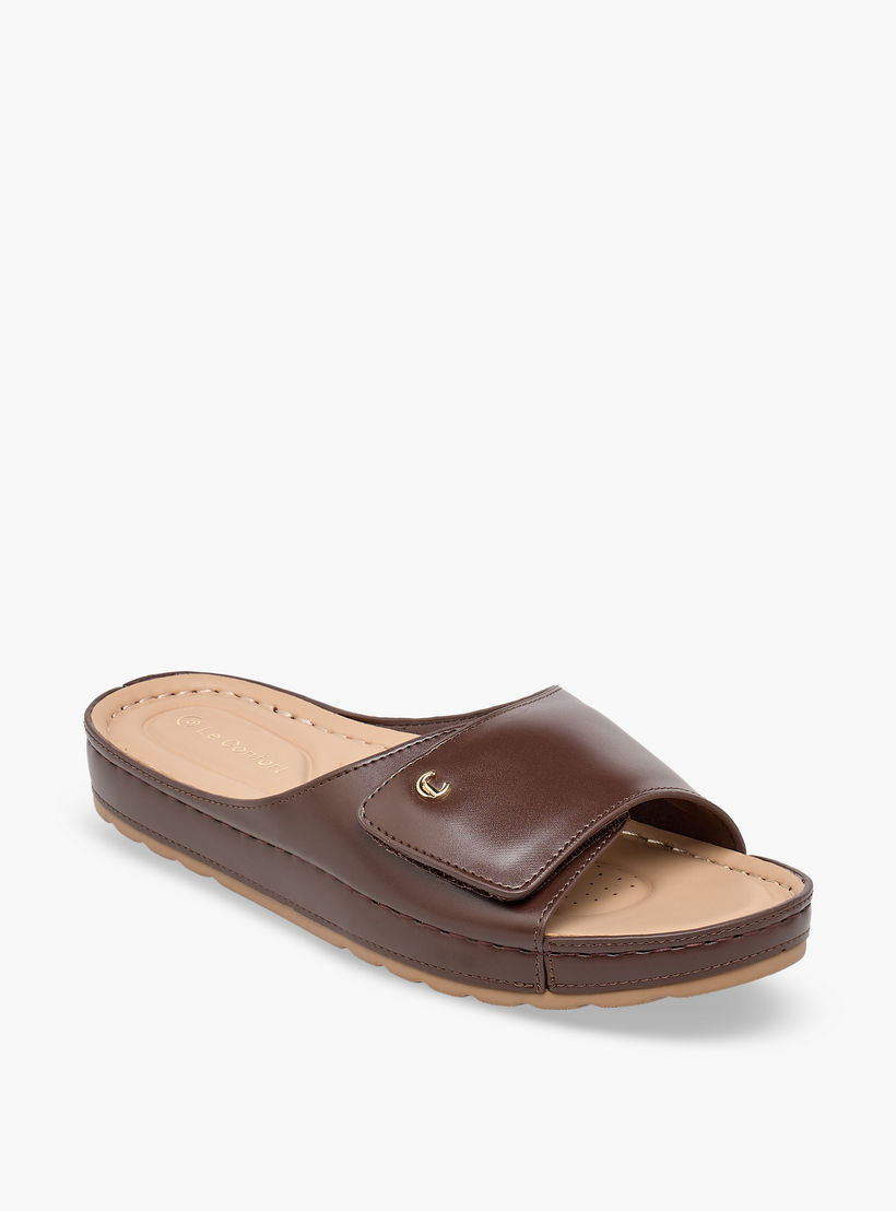 صندل مريح سهل الارتداء للنساء من لو كونفورت-women-shoes-sandals-flats-image-2