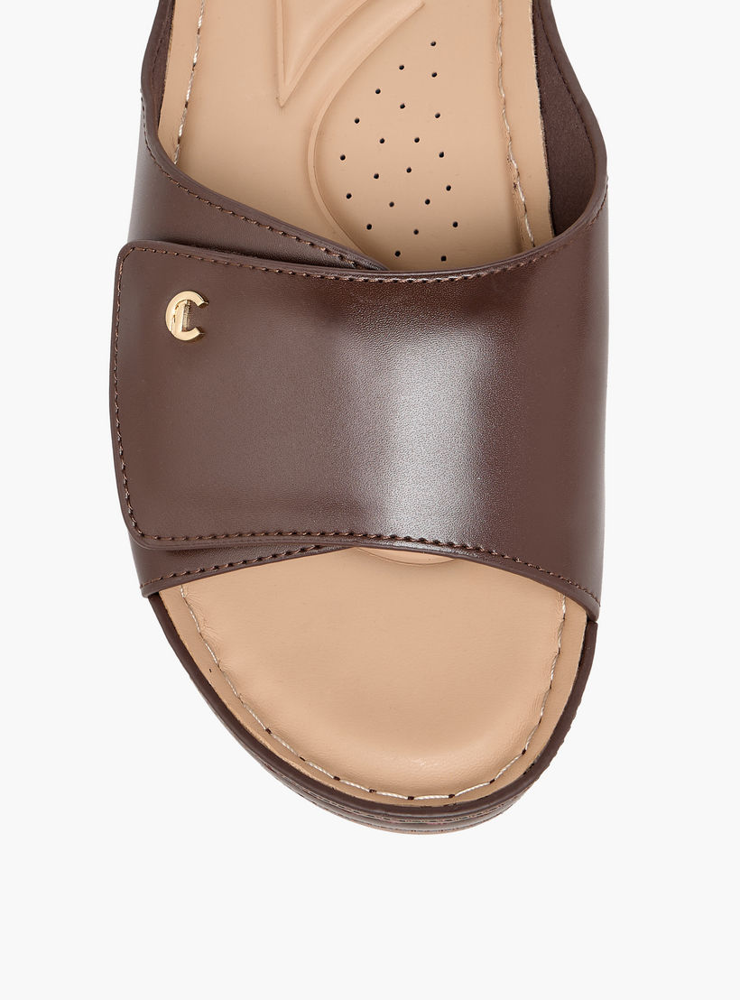 صندل مريح سهل الارتداء للنساء من لو كونفورت-women-shoes-sandals-flats-image-4