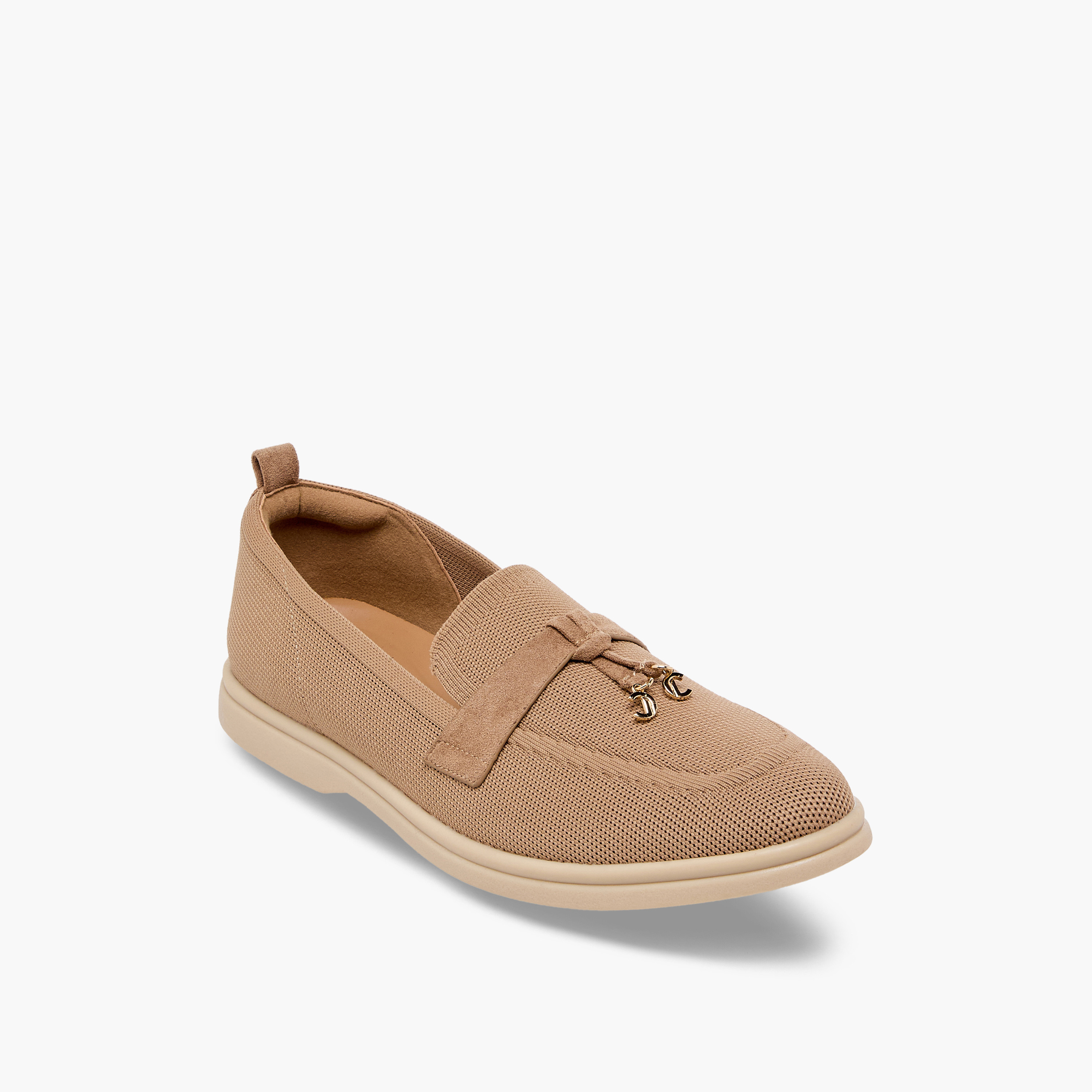 حذاء خفيف بزينة معدنية للنساء من لو كونفورت-women-shoes-loafersandmoccasins-image-2