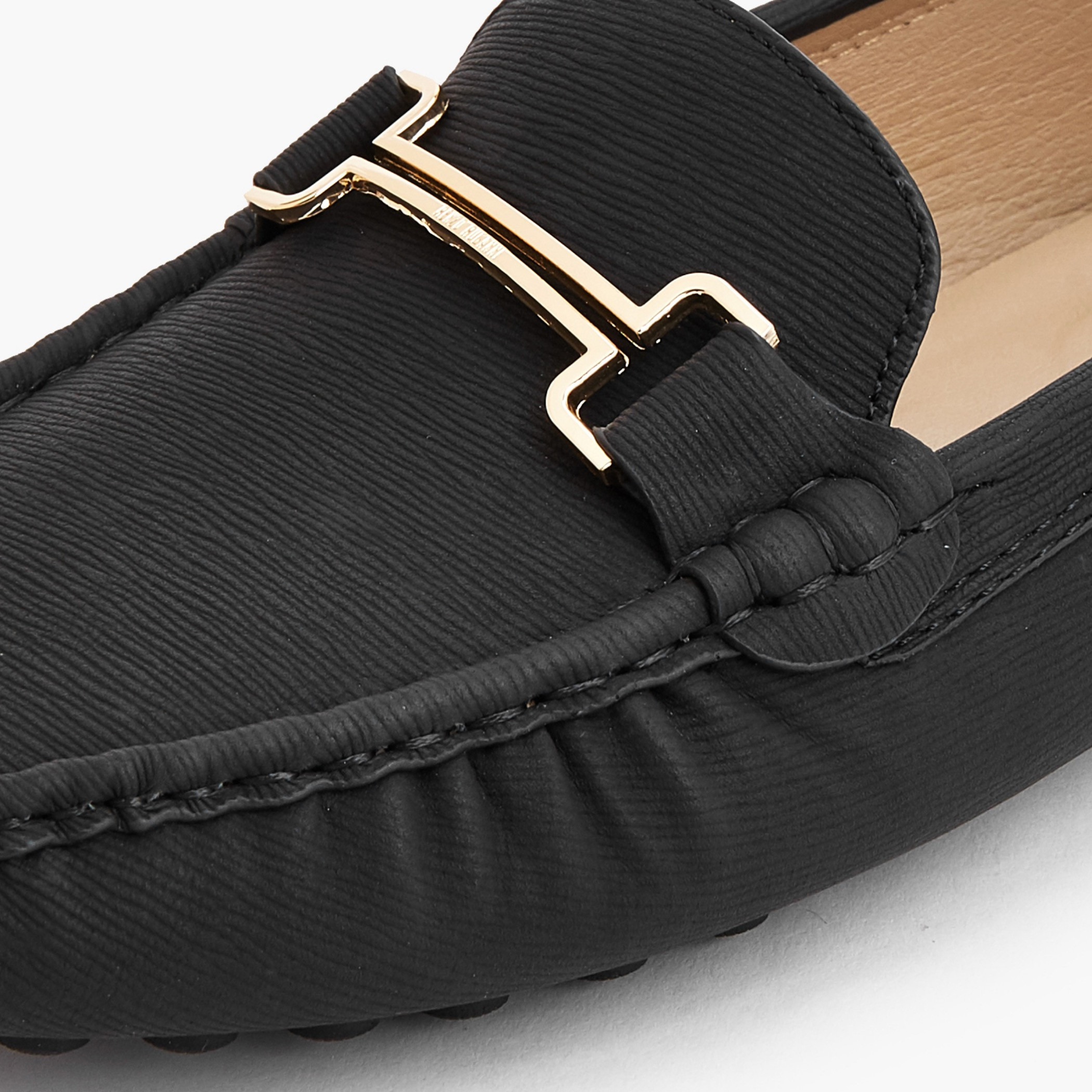 حذاء موكاسين سهل الارتداء للنساء من رينزو روجاني-women-shoes-flats-moccasins-image-4