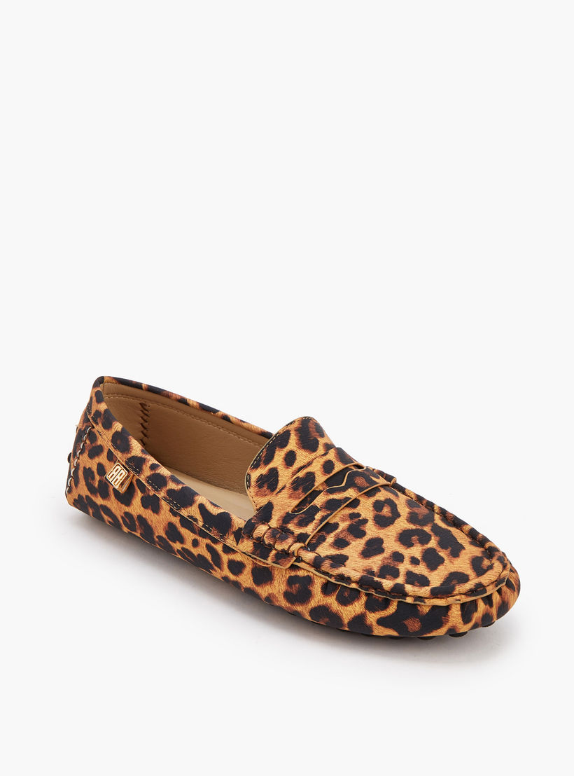 حذاء سهل الارتداء بطبعات حيوانات للنساء من رينزو روجاني-women-shoes-loafersandmoccasins-image-2