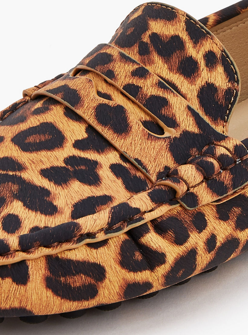 حذاء سهل الارتداء بطبعات حيوانات للنساء من رينزو روجاني-women-shoes-loafersandmoccasins-image-4